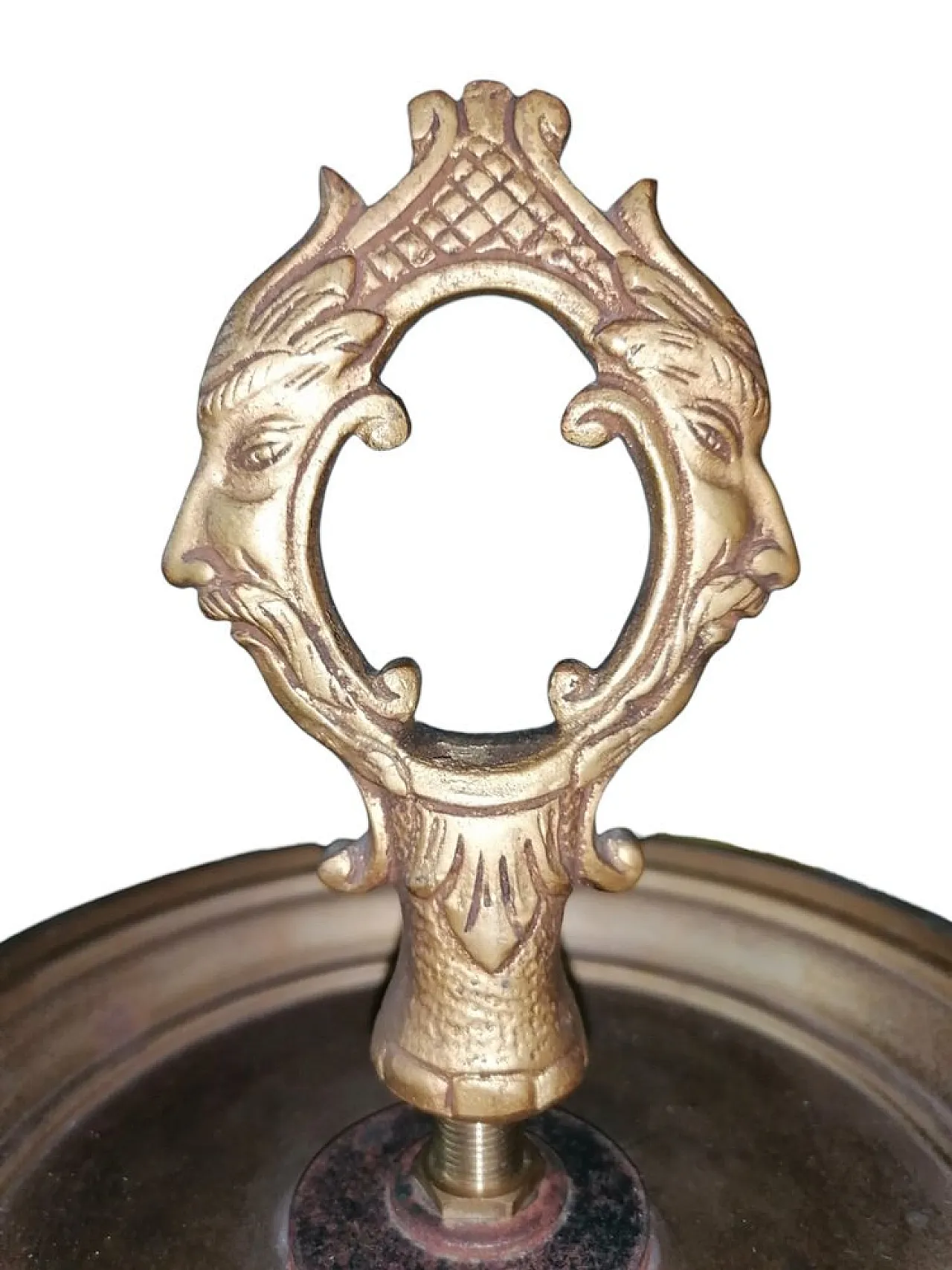 Candelabro liturgico antico da Chiesa in bronzo con putti, primo '900 3