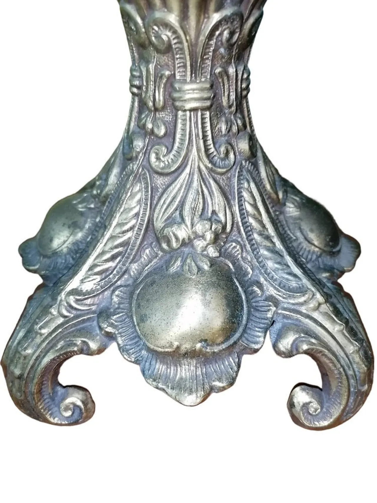 Candelabro liturgico antico da chiesa in bronzo, primo '900 5