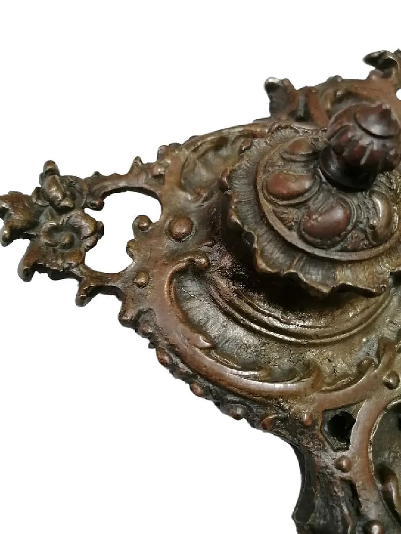 Chiseled bronze inkwell, early 20th century 4