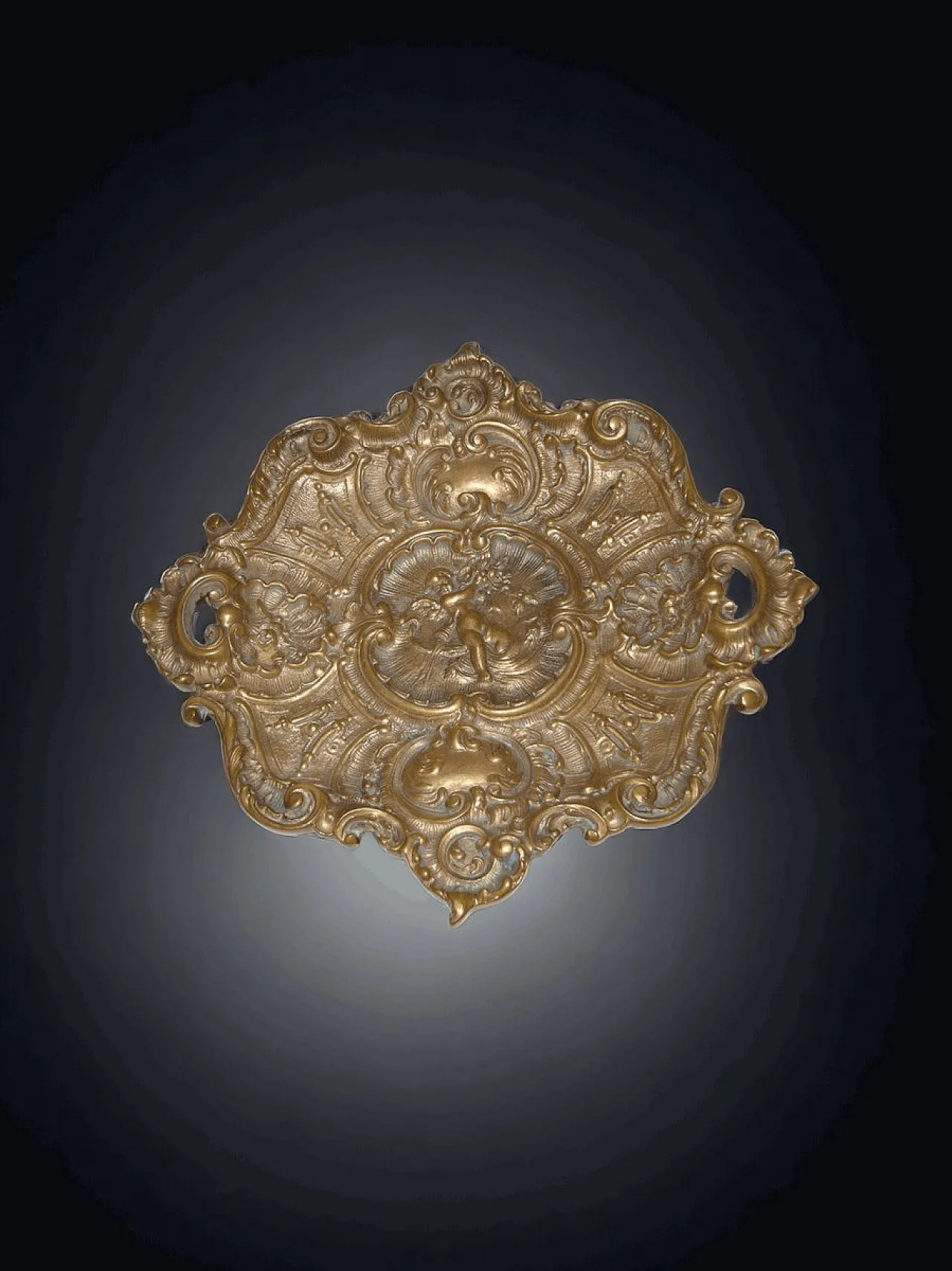 Centrotavola in bronzo raffigurante Cupido, primo '900 1