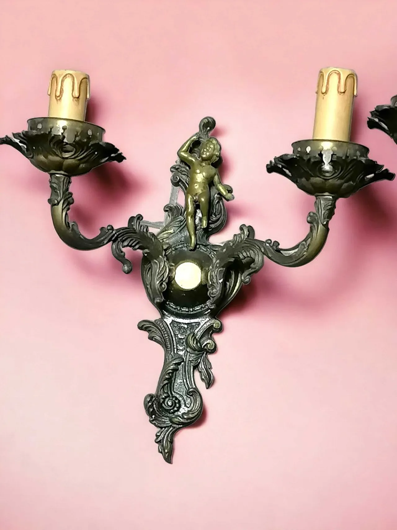 Pair of sconces with cherubs, early 20th century 3