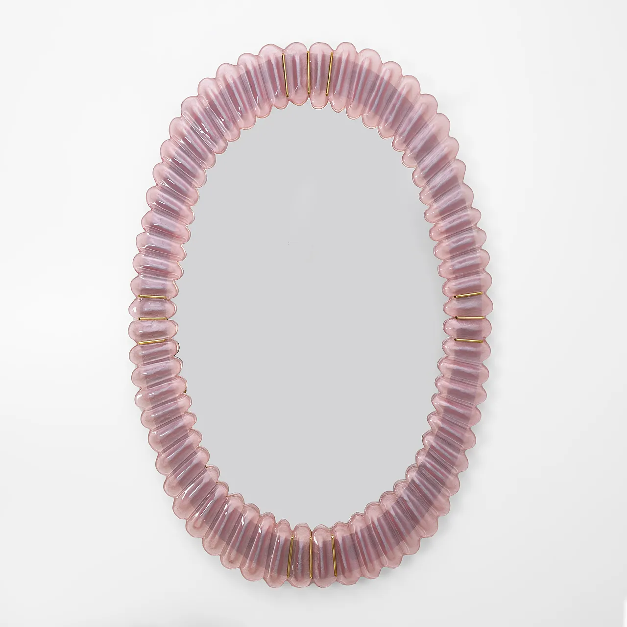 Specchio ovale in ottone e vetro di Murano rosa soffiato, 2000 1
