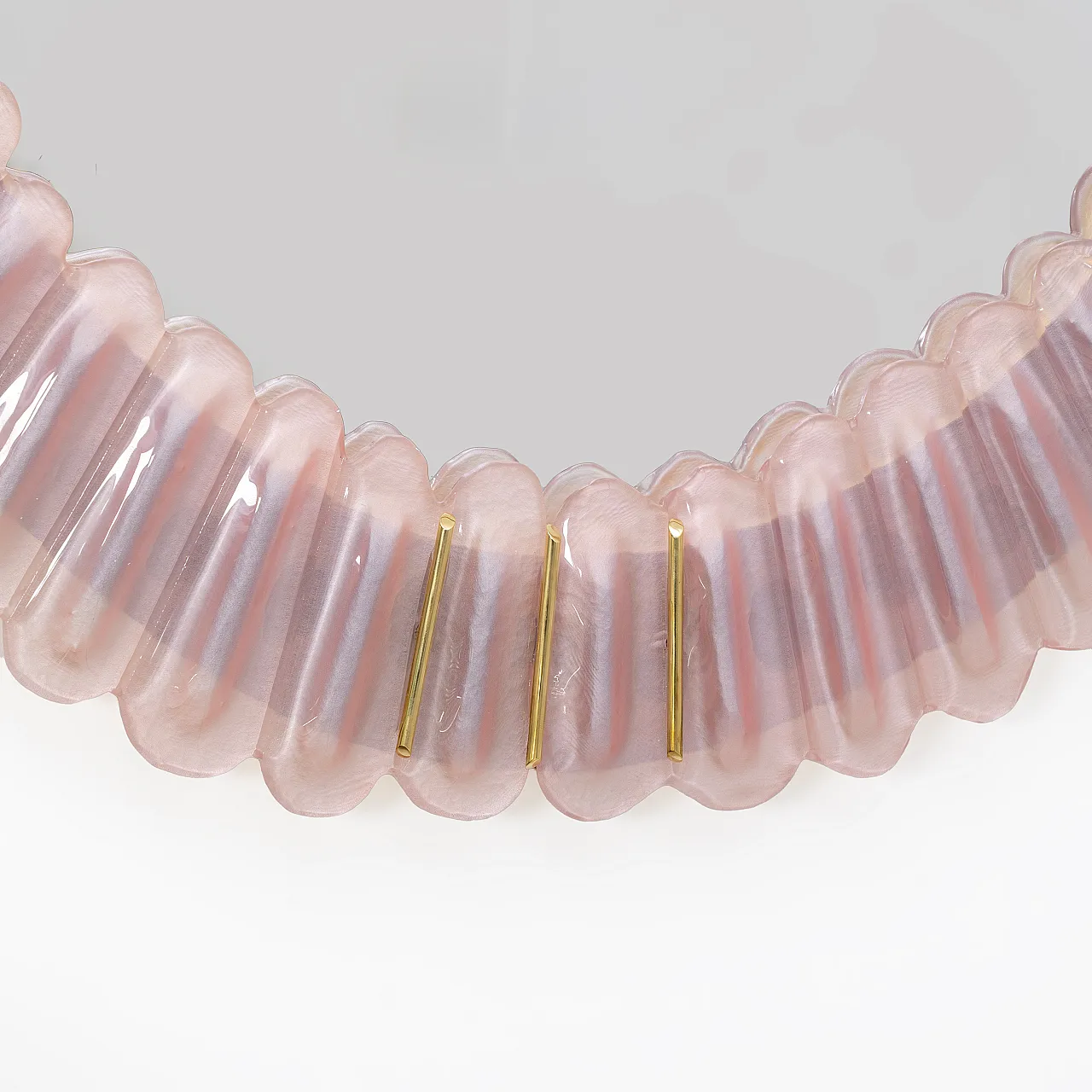 Specchio ovale in ottone e vetro di Murano rosa soffiato, 2000 8