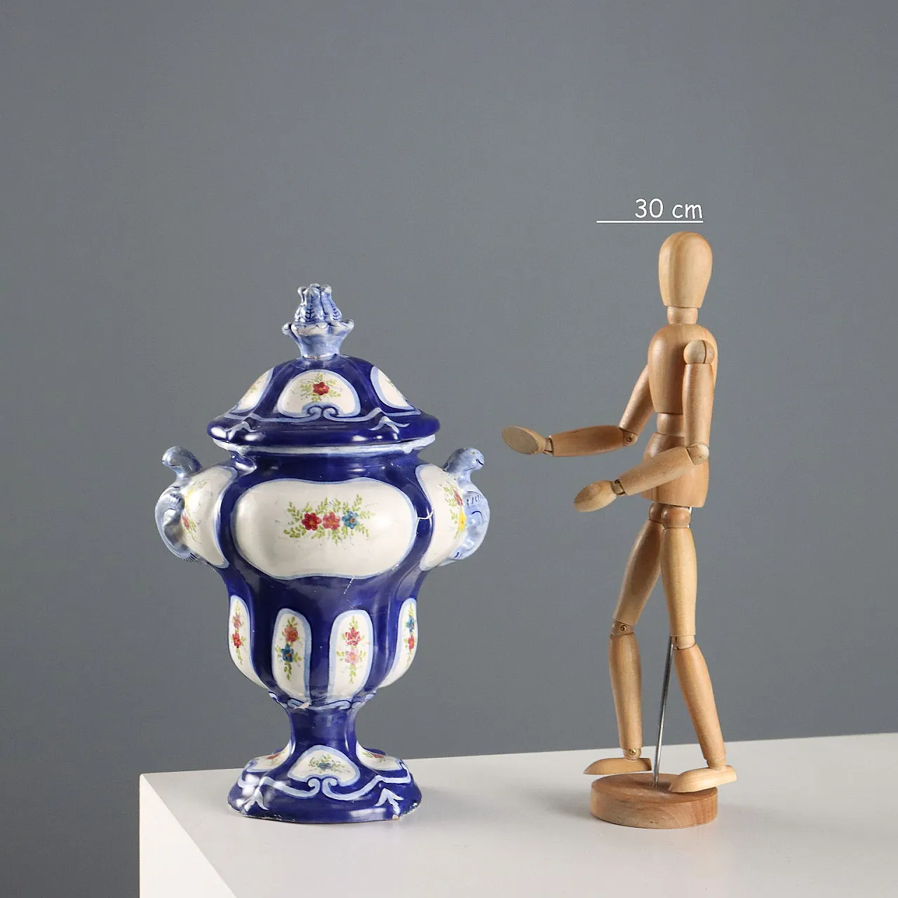 Ceramic apothecary vase, 19th century 2