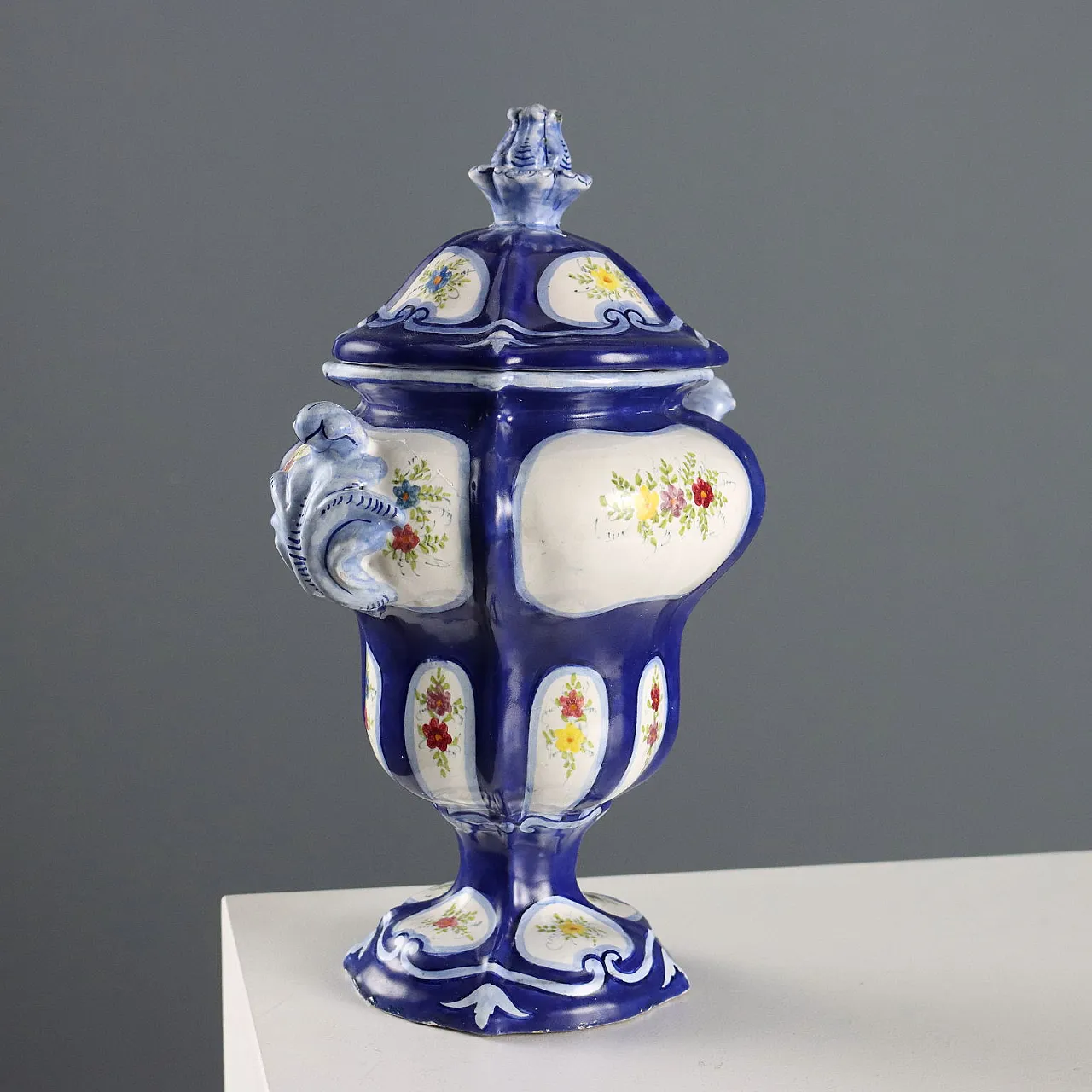Ceramic apothecary vase, 19th century 9
