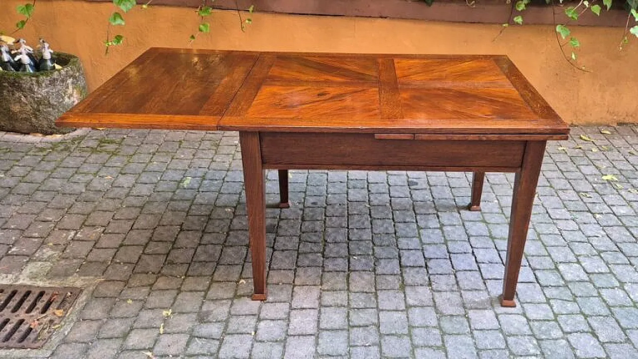 Extendable draw table in walnut and oak wood, 19th century 2
