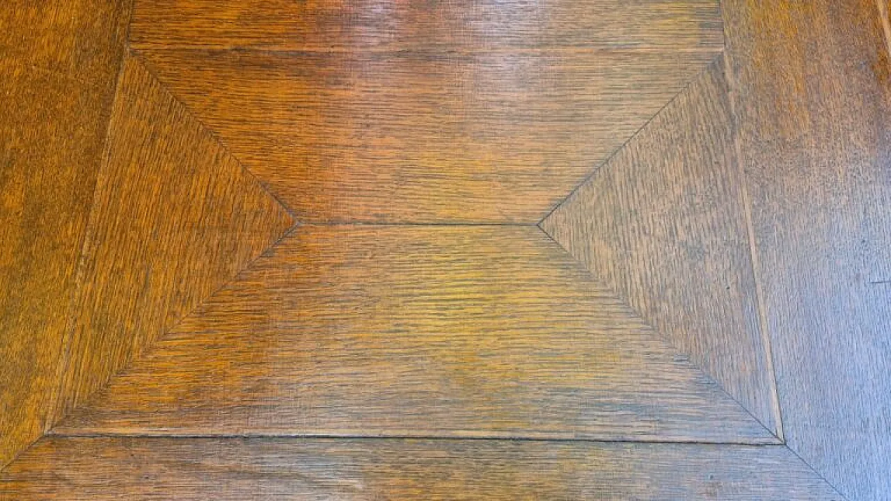 Viennese oak wood extendable table, 19th century 8