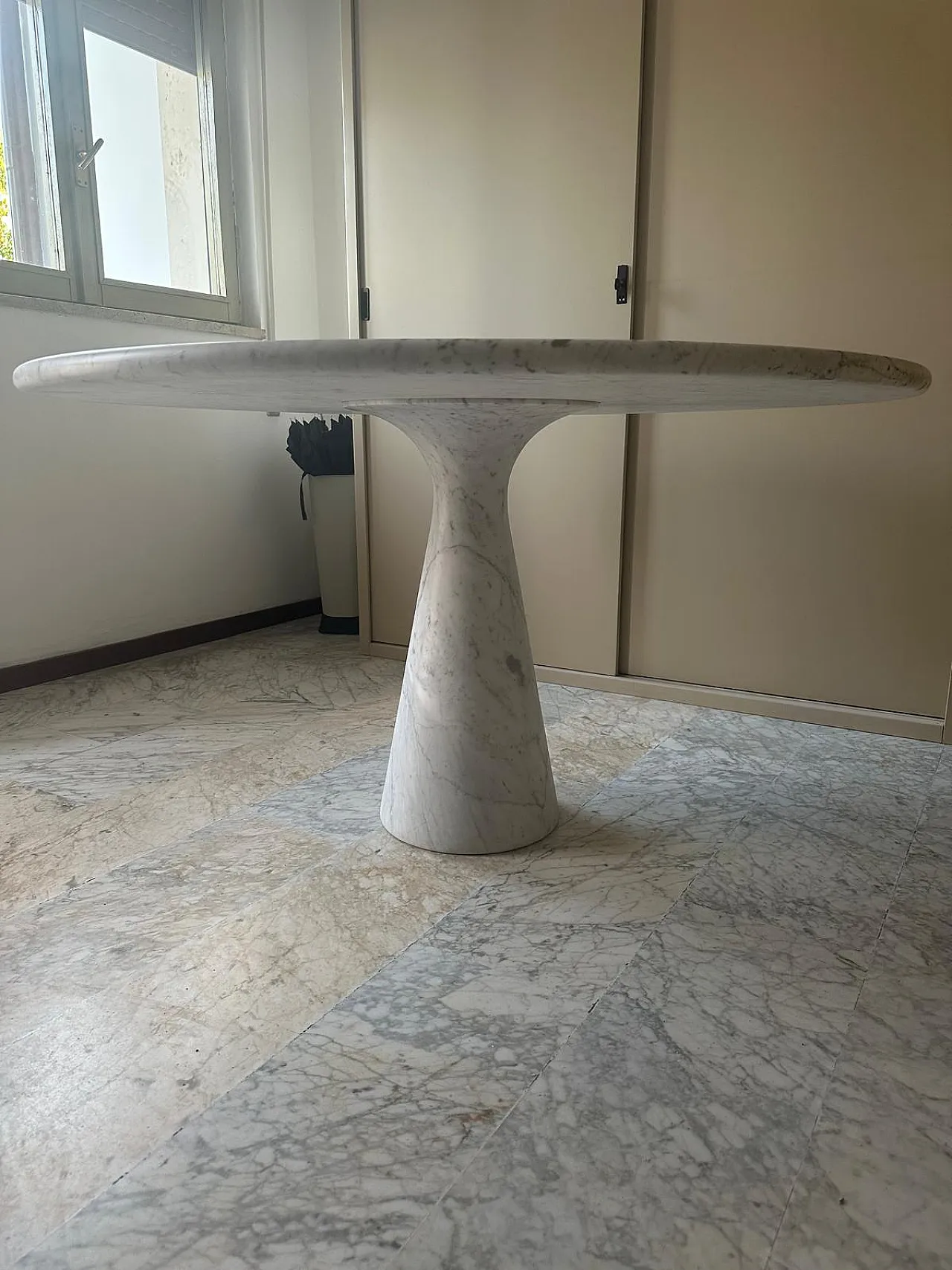M1 Mangiarotti table in Carrara marble, 70s 2
