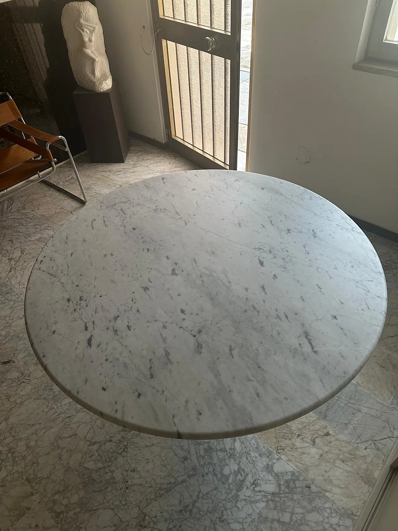 M1 Mangiarotti table in Carrara marble, 70s 3