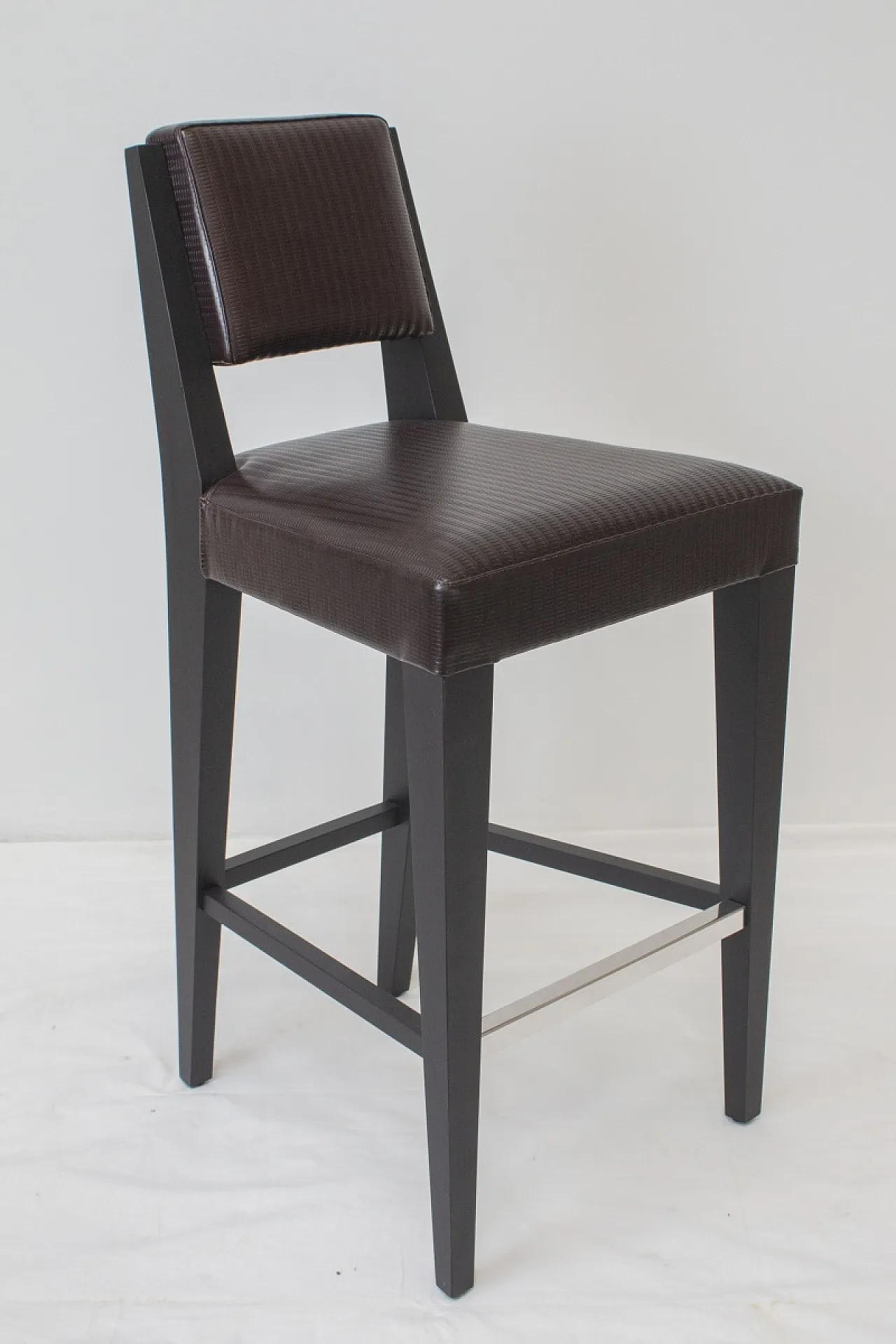 Coppia di sgabelli alti by Cassina, anni 2000 3