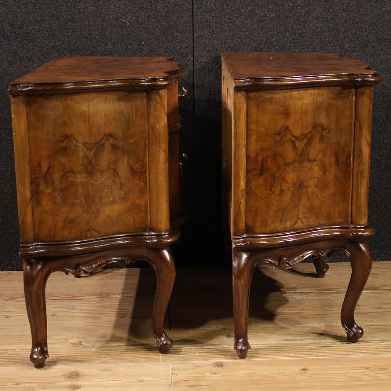 Pair Venetian bedside tables, 20th century 3