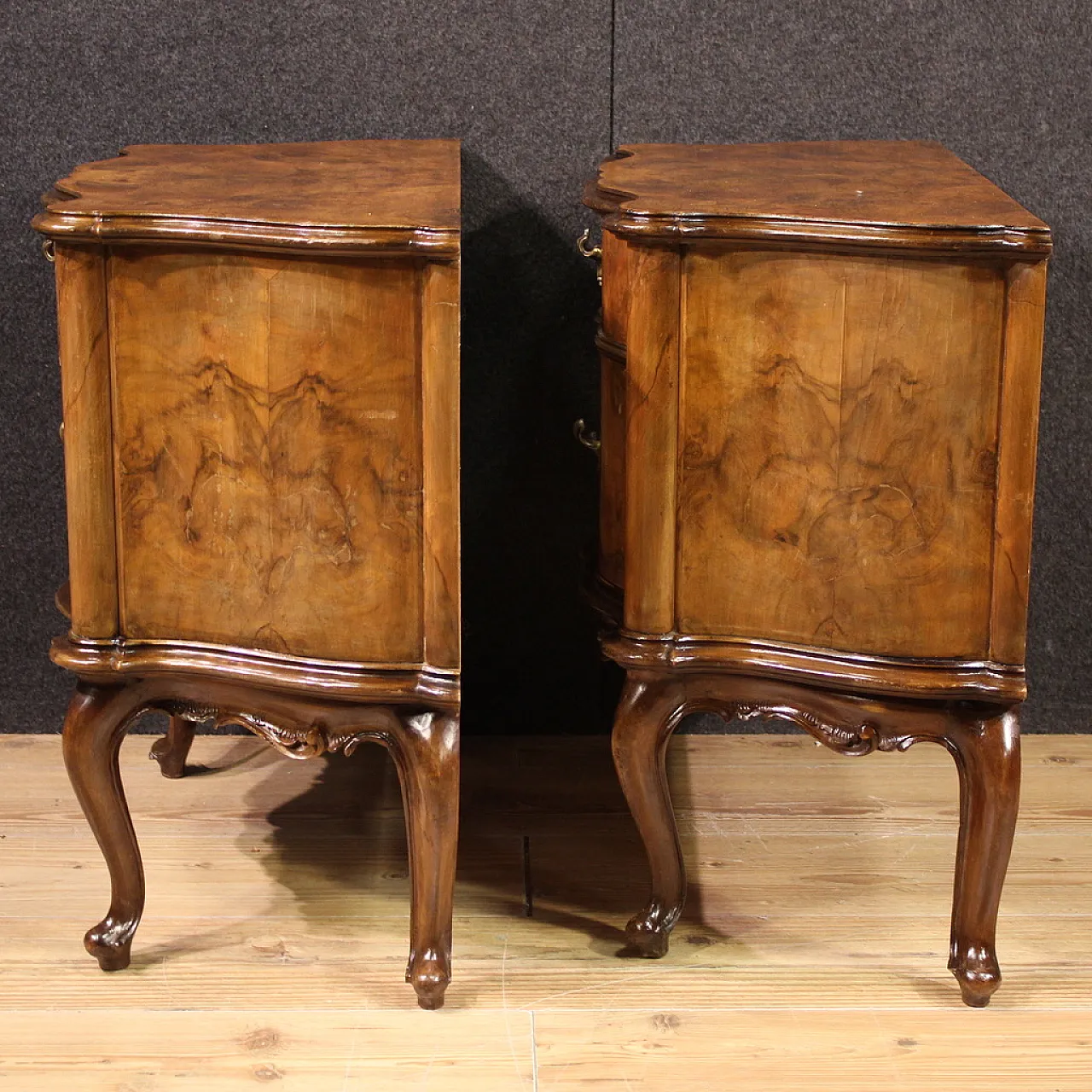Pair Venetian bedside tables, 20th century 8