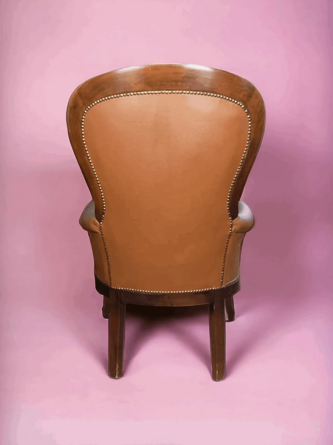 Poltrona in pelle e noce, metà '900 3