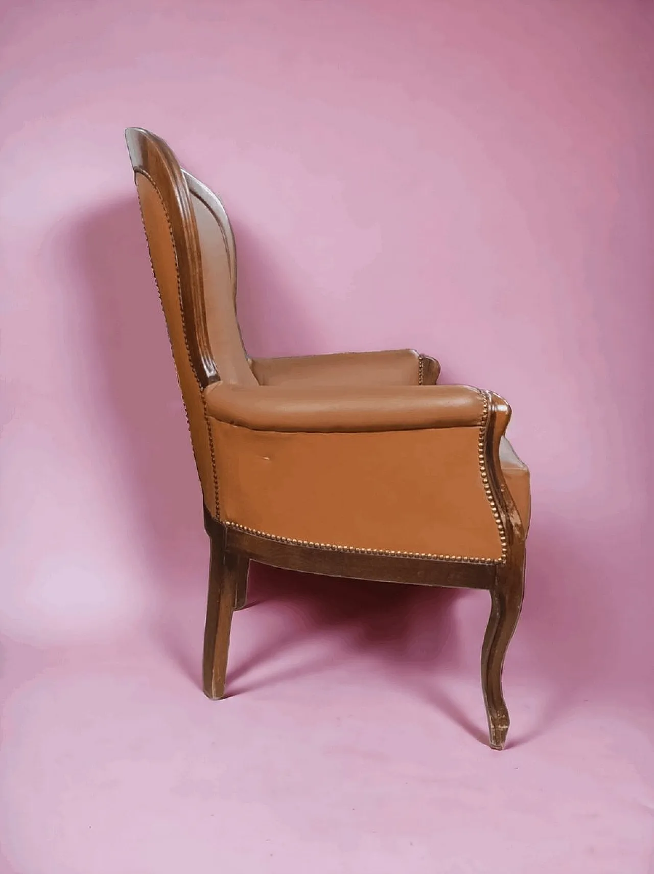 Poltrona in pelle e noce, metà '900 4