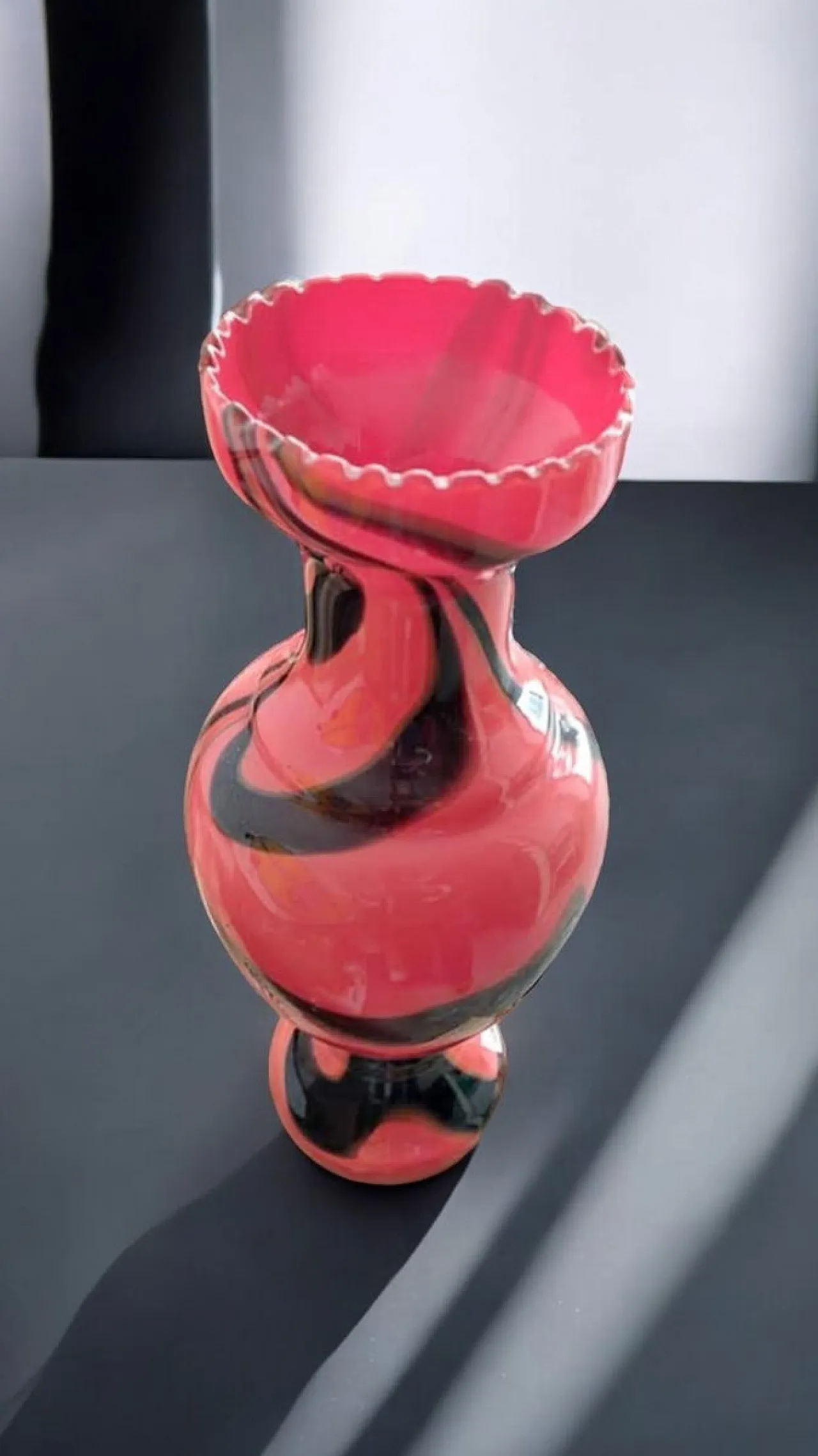 Vaso in vetro opalino attribuito a Carlo Moretti, anni '70 3