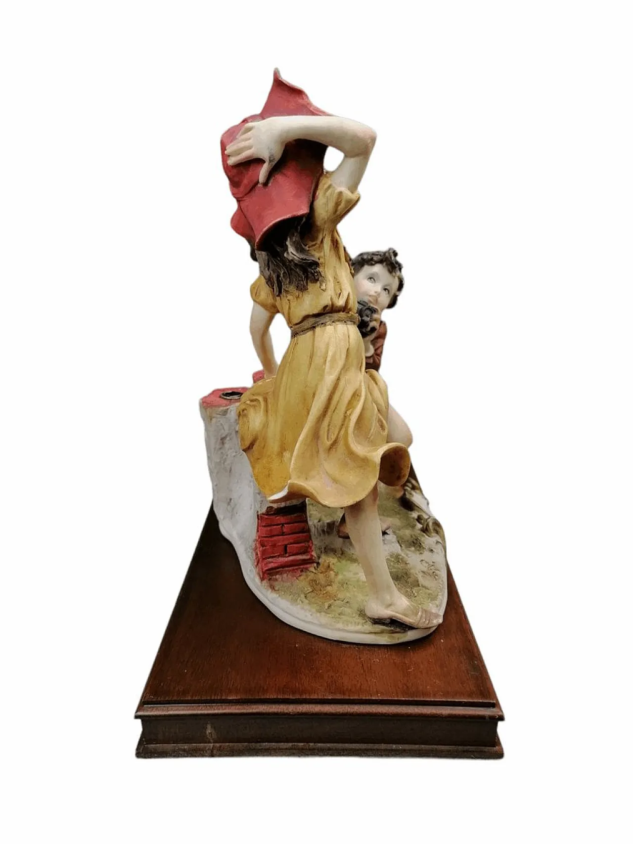 Statua Capodimonte con base in legno ragazzo di Giuseppe Armani, anni '70 1