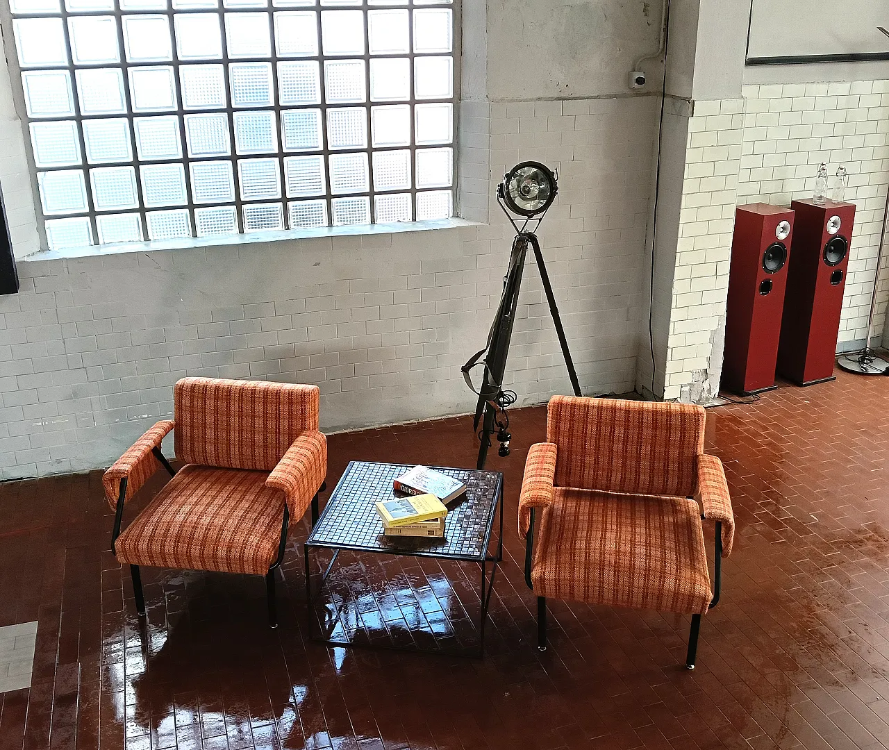 Coppia poltroncine, anni '60 19