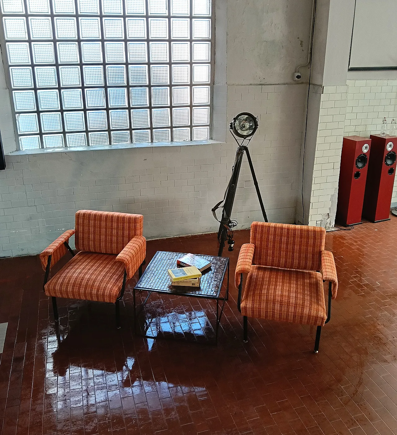 Coppia poltroncine, anni '60 20