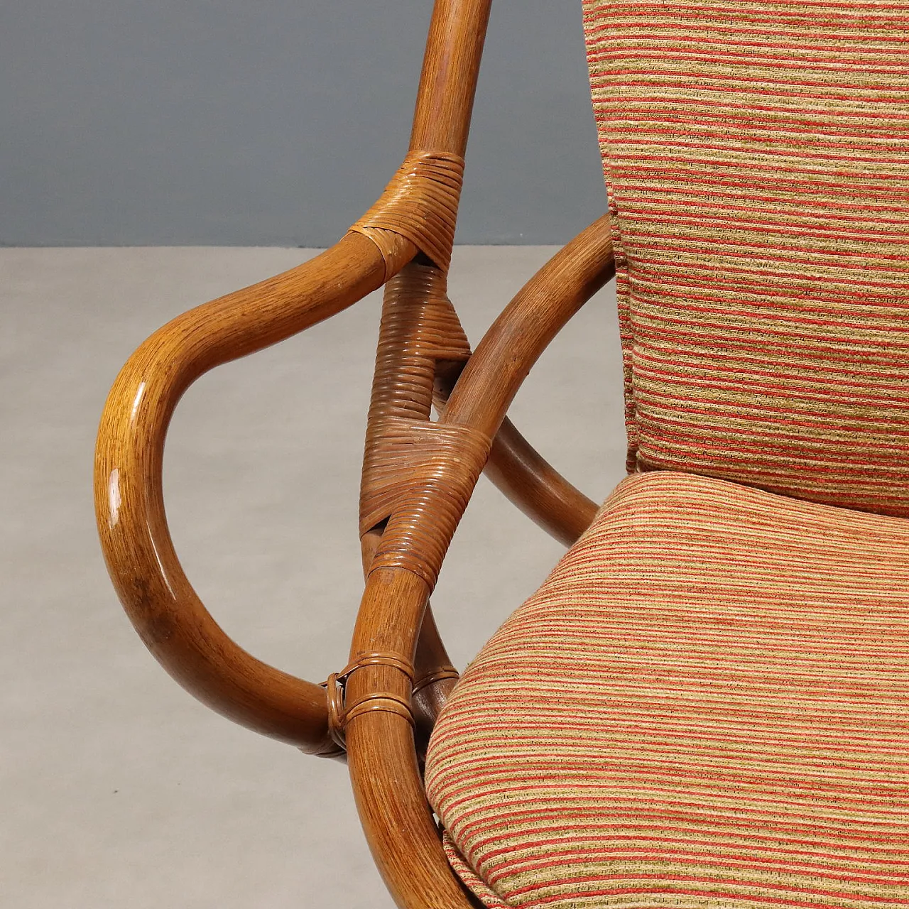 Coppia di poltrone girevoli in bambù, rattan e tessuto, '900 8