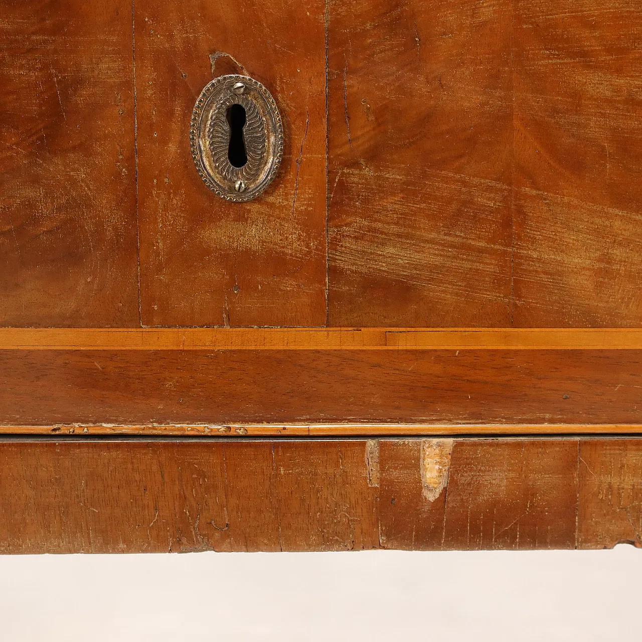 Cassettiera neoclassica in mogano, acero e bronzo, '700 6