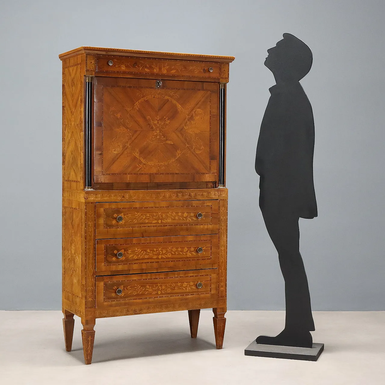 Secretaire stile Impero lastronato in noce con intarsi in acero, '900 2