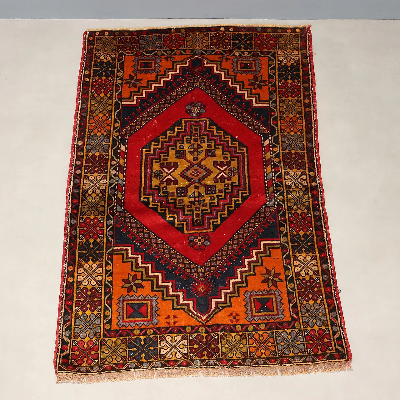 Tappeto Jorun in cotone e lana, nodo grosso, realizzato a mano, '900 3