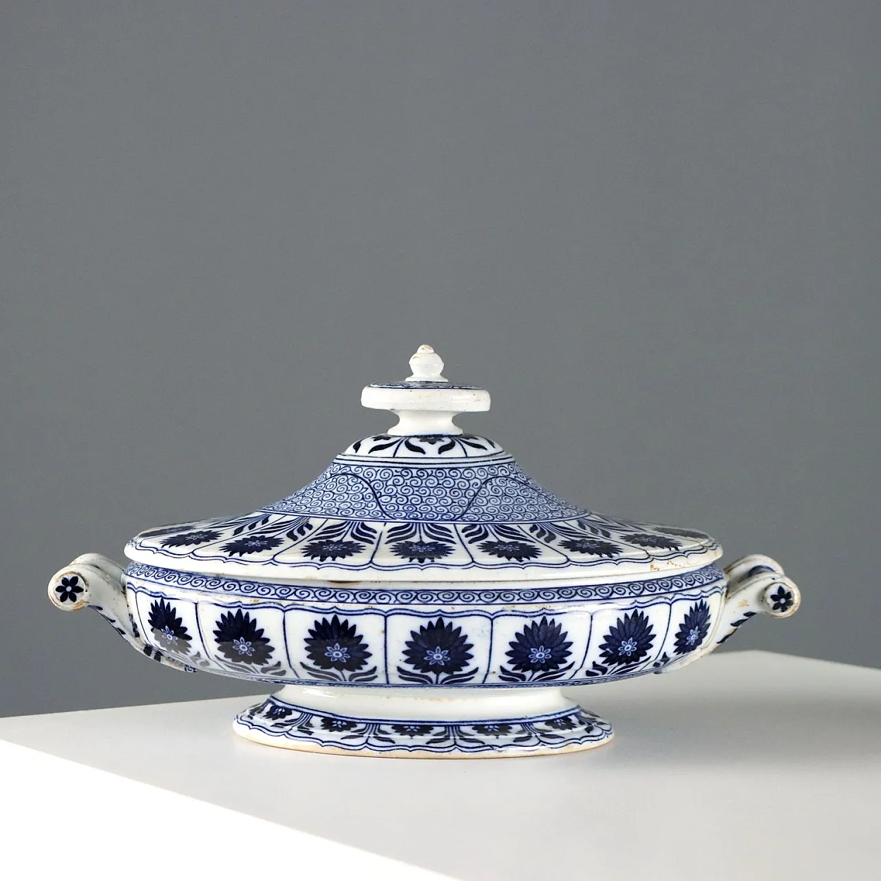 Zuppiera ovale in porcellana con decorata orientalisti blu, '900 1