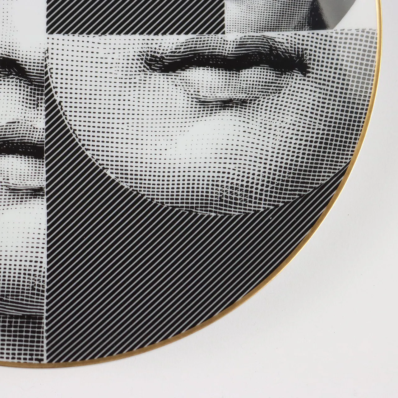 Piatto di Piero Fornasetti per Rosenthal Temi e Variazioni, '900 5