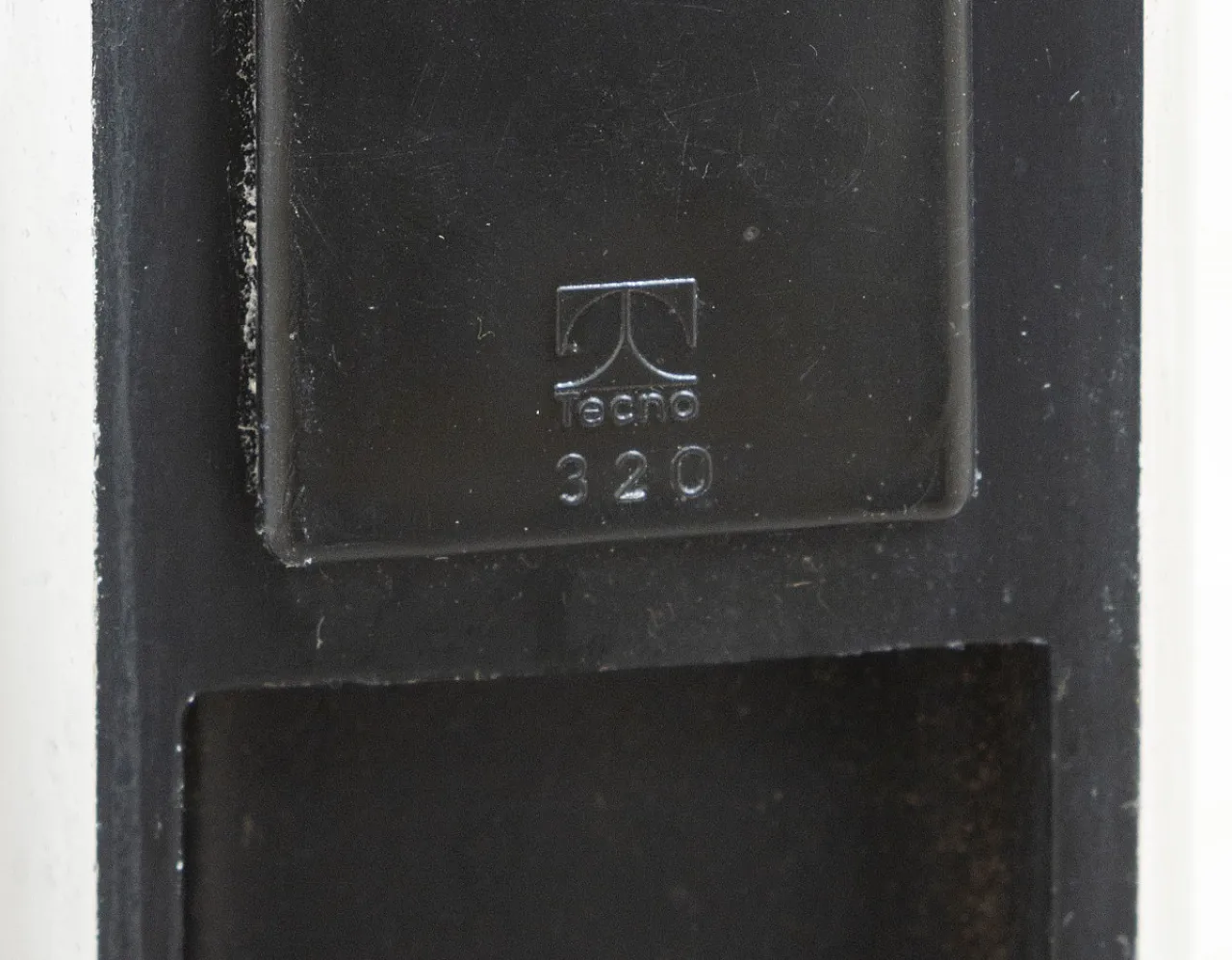 Panca a tre posti Modus di Osvaldo Borsani per Tecno 7