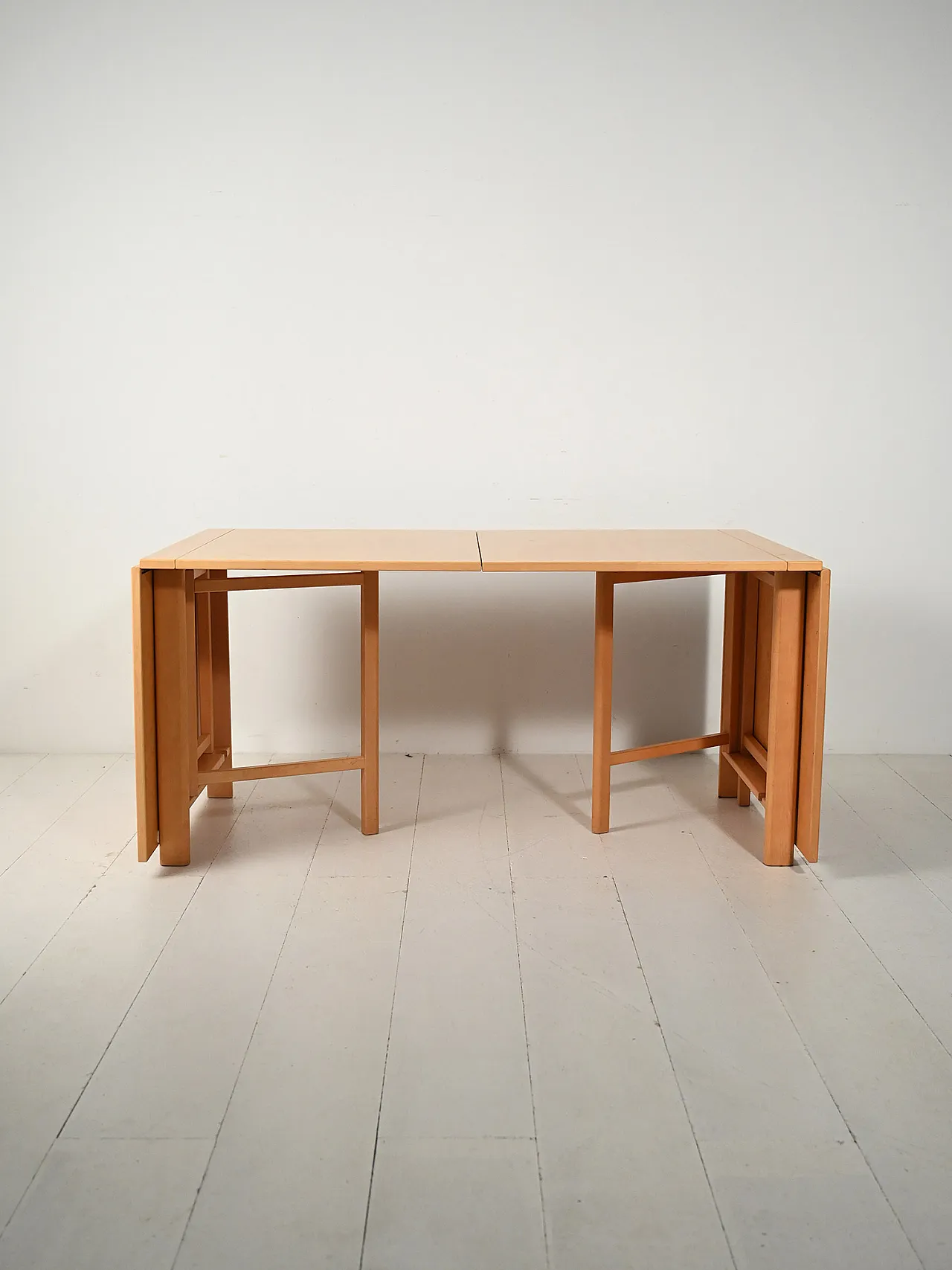 “Maria Flap” table by Bruno Mathsson in birch 2