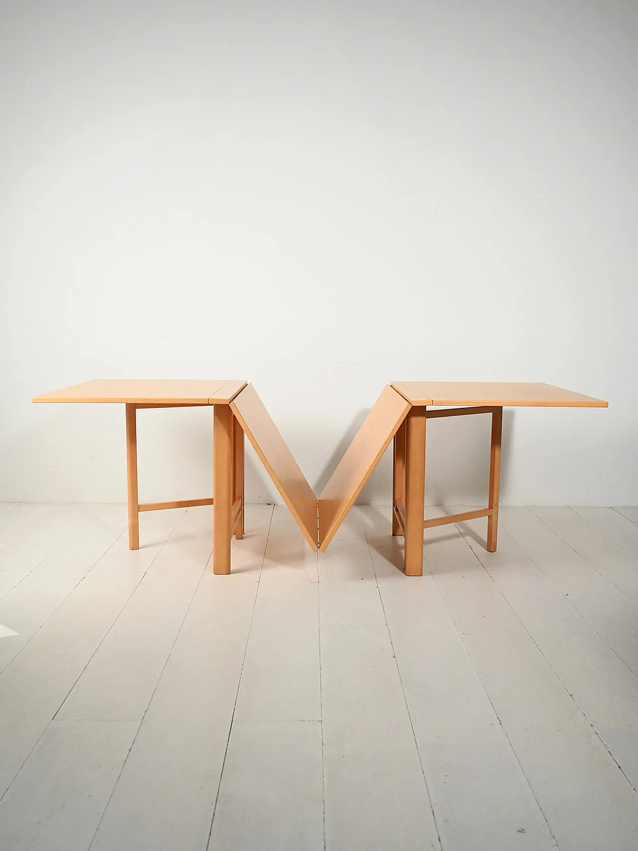 “Maria Flap” table by Bruno Mathsson in birch 5