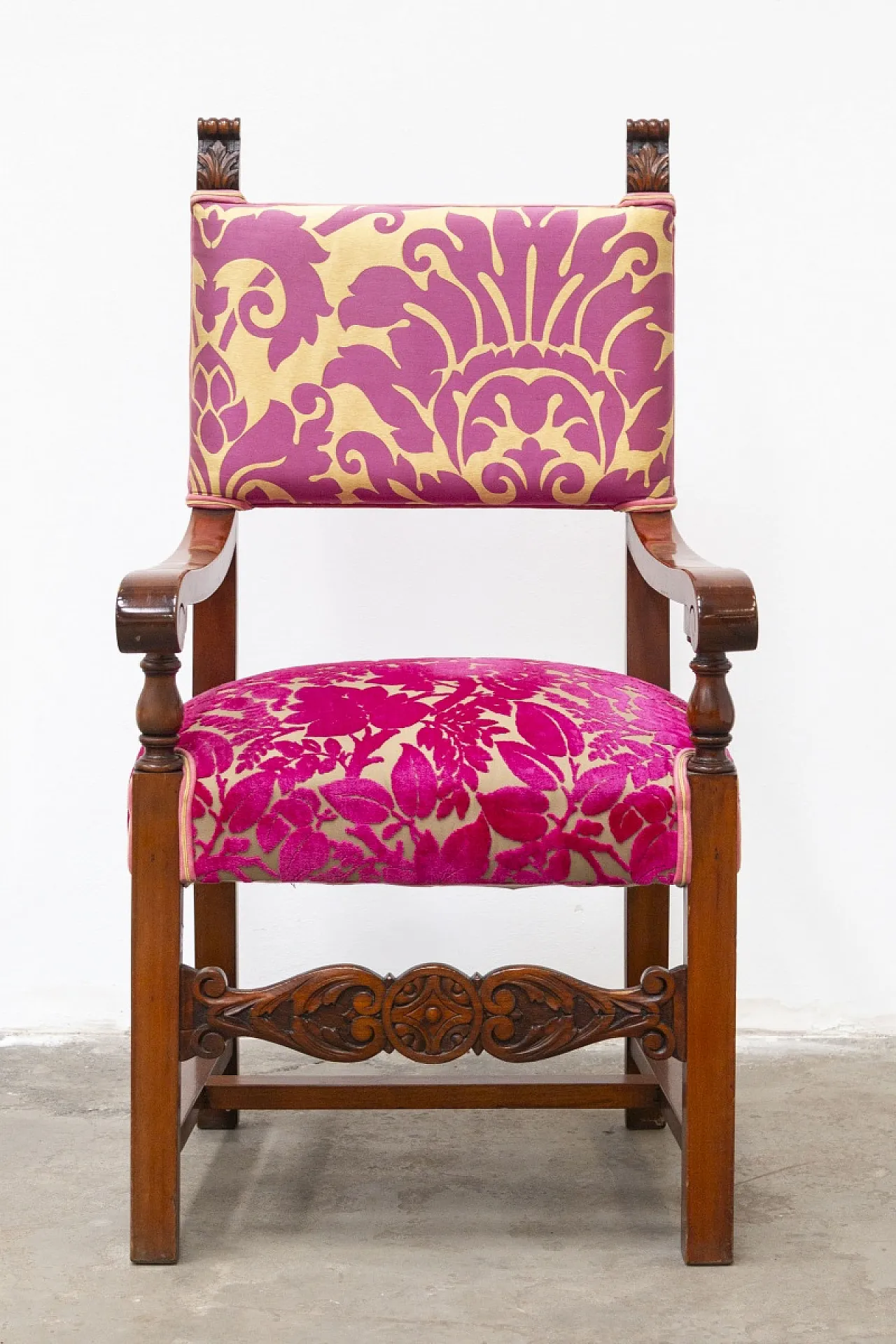 Pair of Renaissance style chairs, 2000s 19