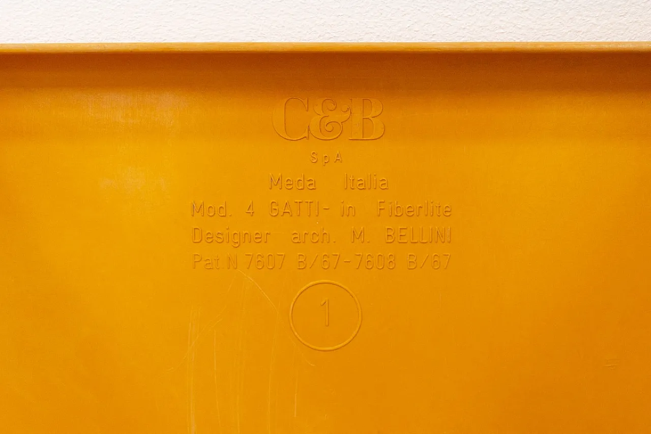 Coppia tavolini mod. 4 Gatti di Mario Bellini per C&B Italia, anni '70 7