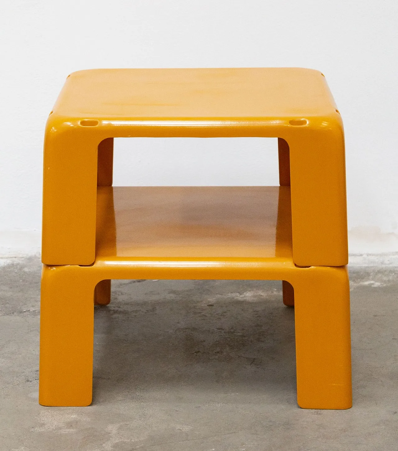 Coppia tavolini mod. 4 Gatti di Mario Bellini per C&B Italia, anni '70 10