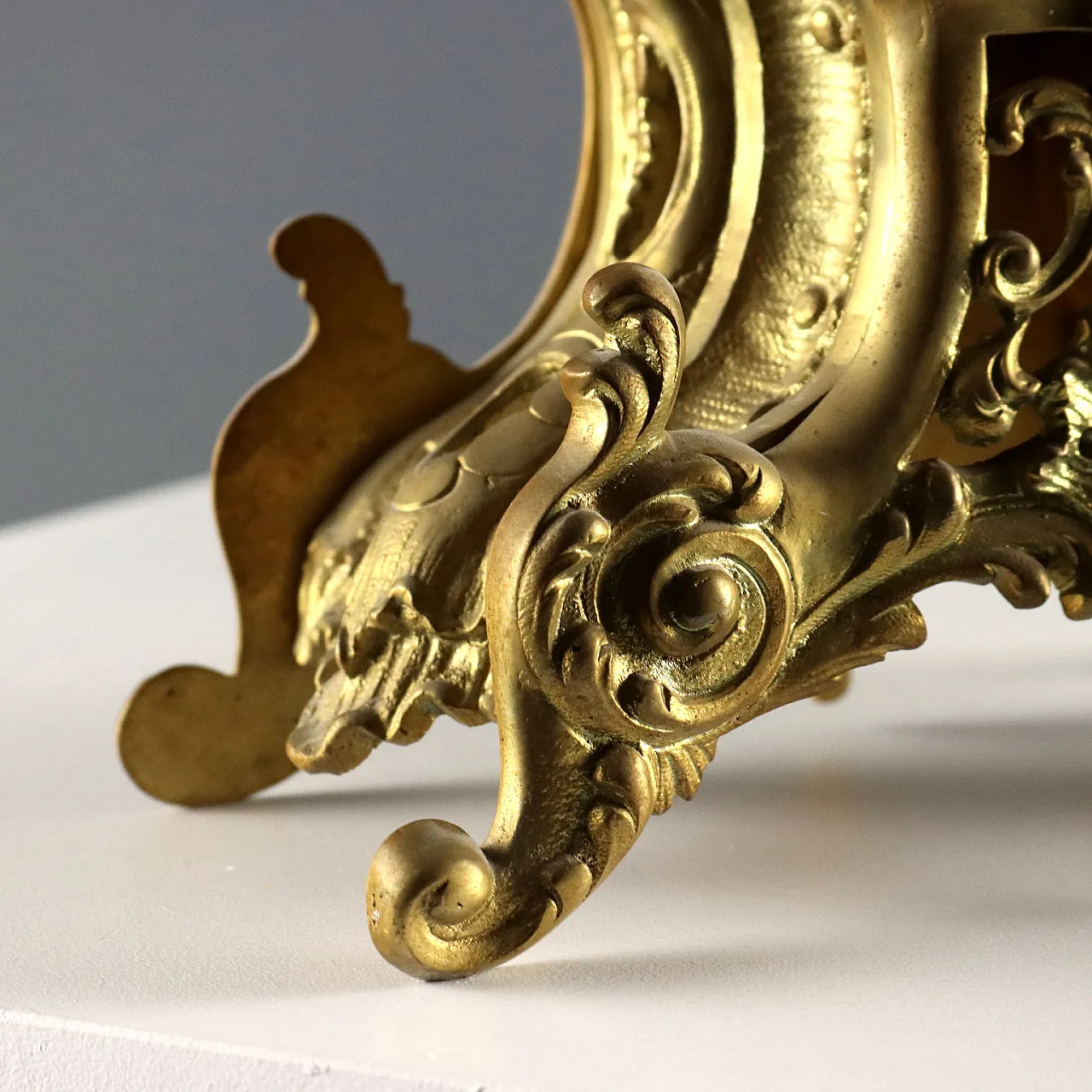 Triptych clock in gilded bronze and bevelled glass, 20th century 5