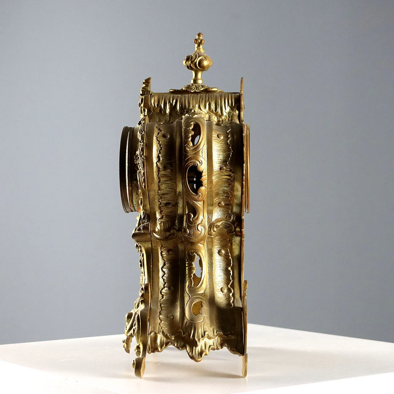 Triptych clock in gilded bronze and bevelled glass, 20th century 8