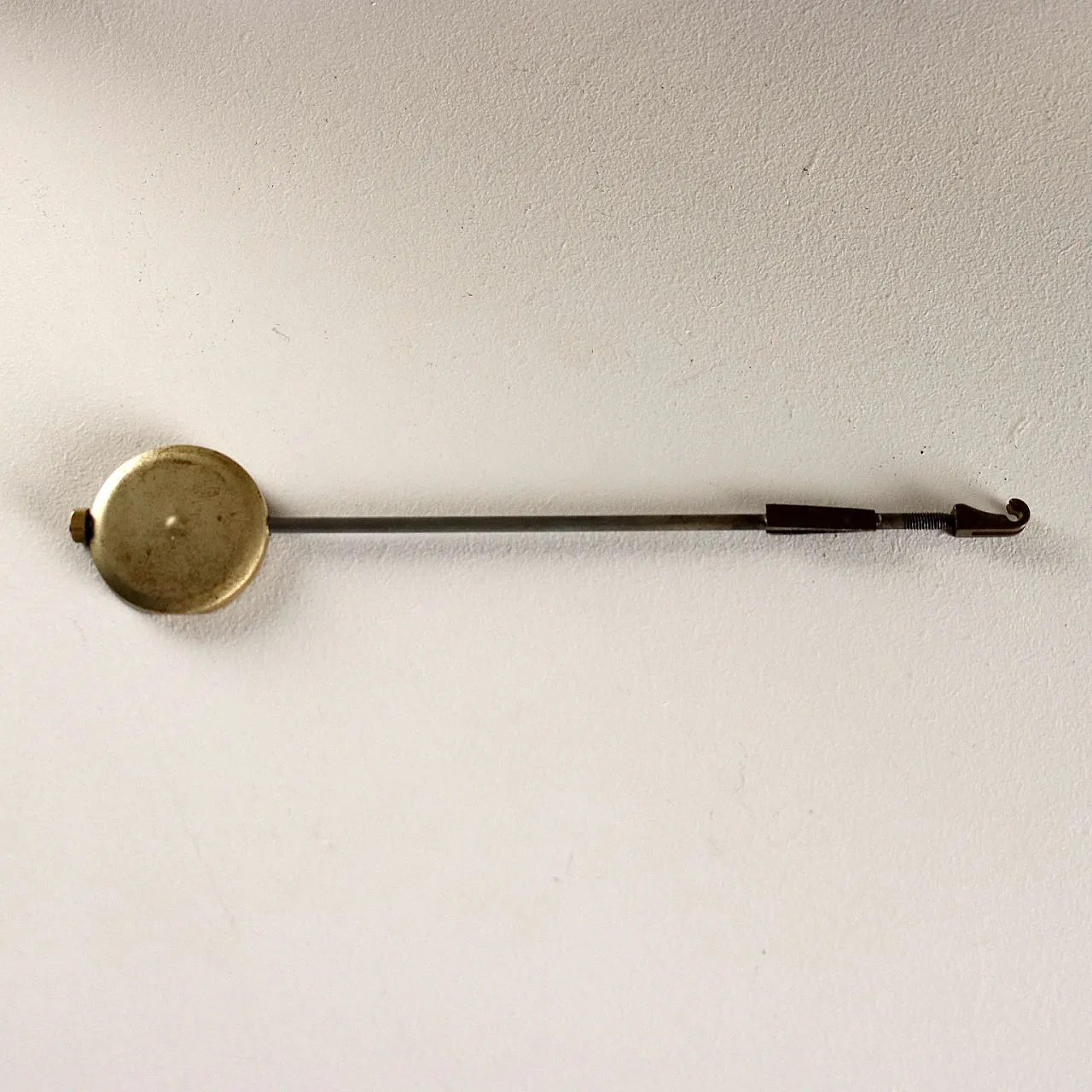 Triptych clock in gilded bronze and bevelled glass, 20th century 10