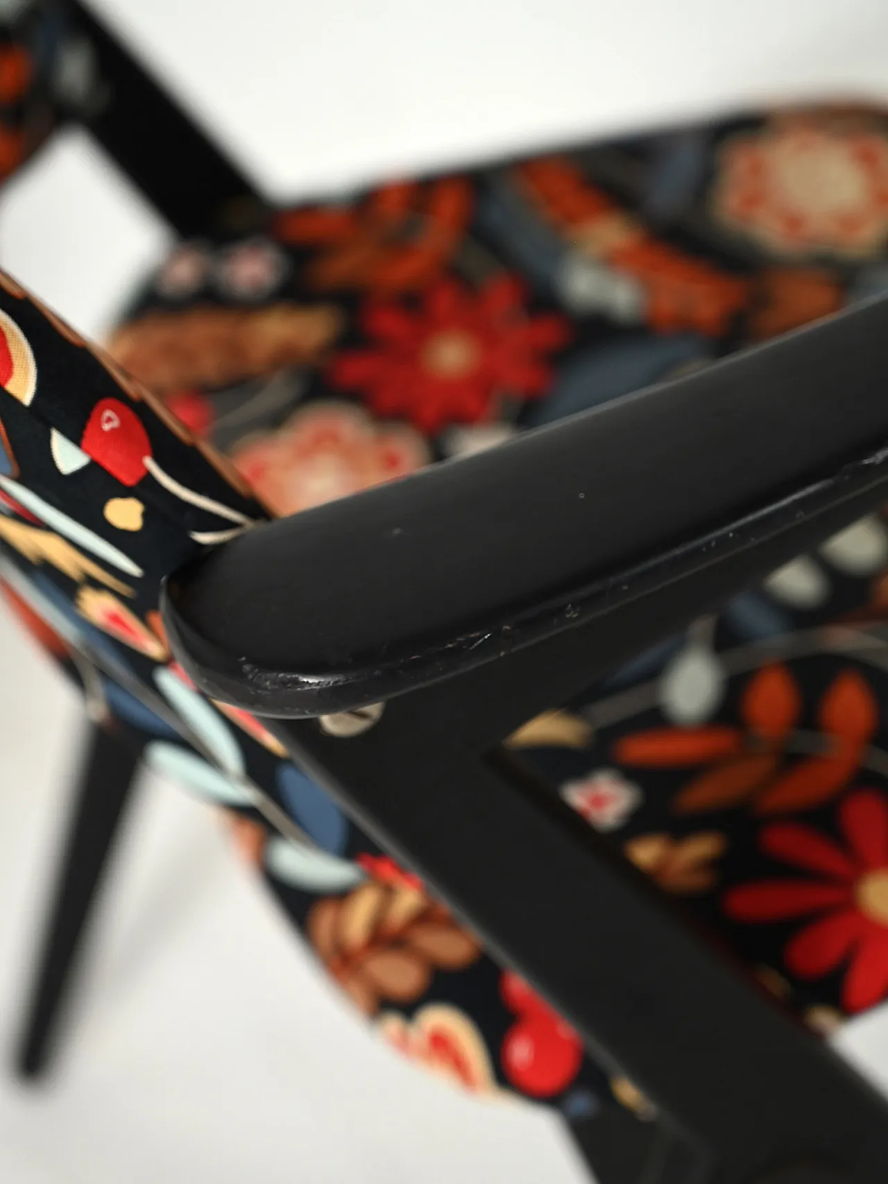 Pair of Triva armchairs by Bengt Ruda with floral upholstery, 60s 9