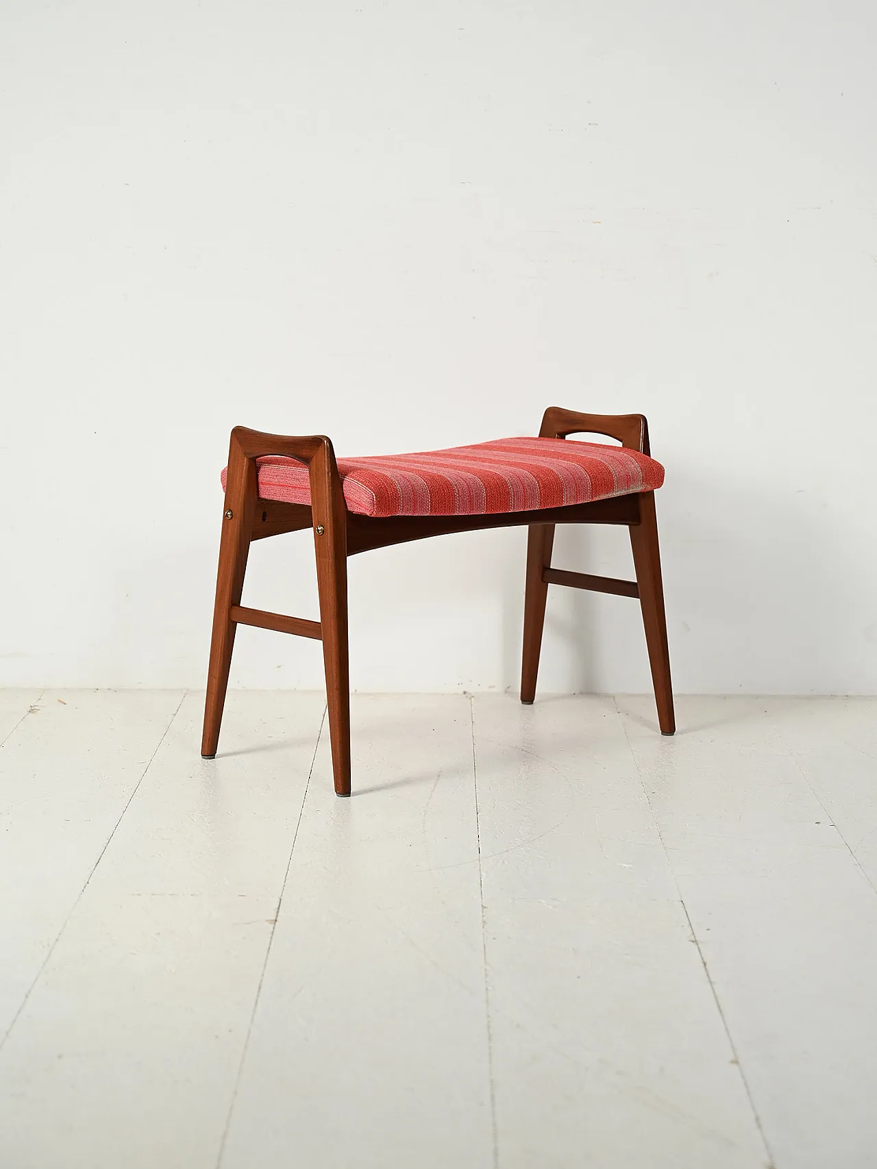 Sgabello scandinavo in teak di Svante Skogh 2