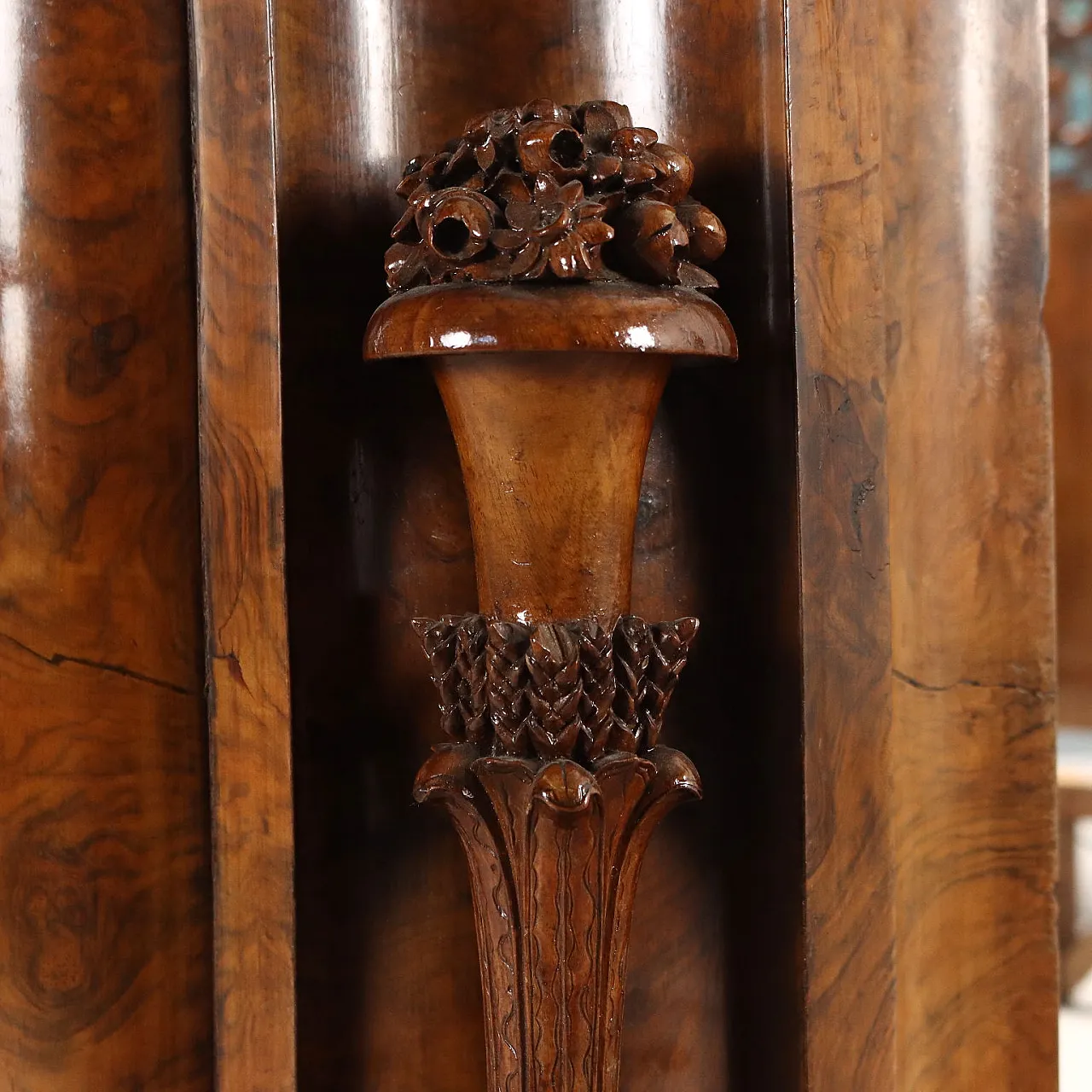 Art Deco bed in walnut, 20th century 10