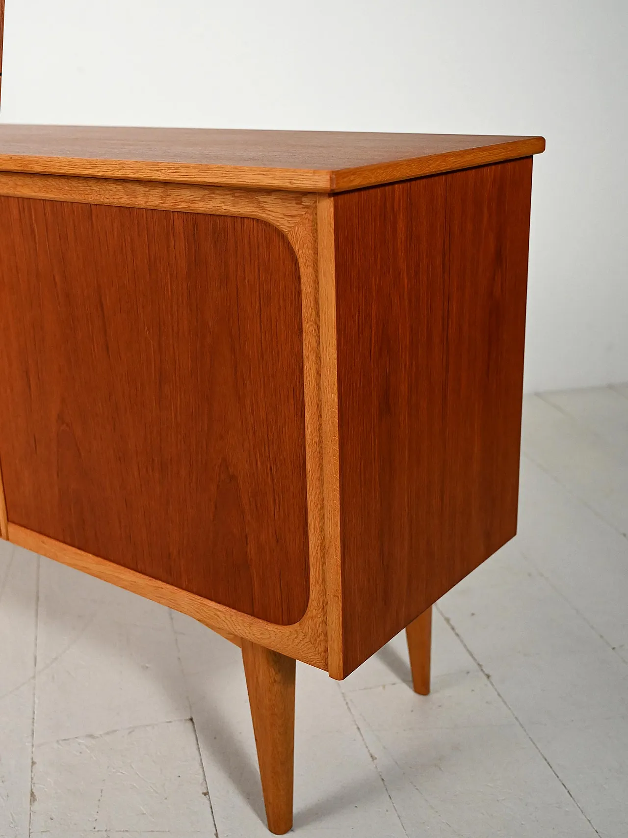 Sideboard scandinavo in teak e rovere 9