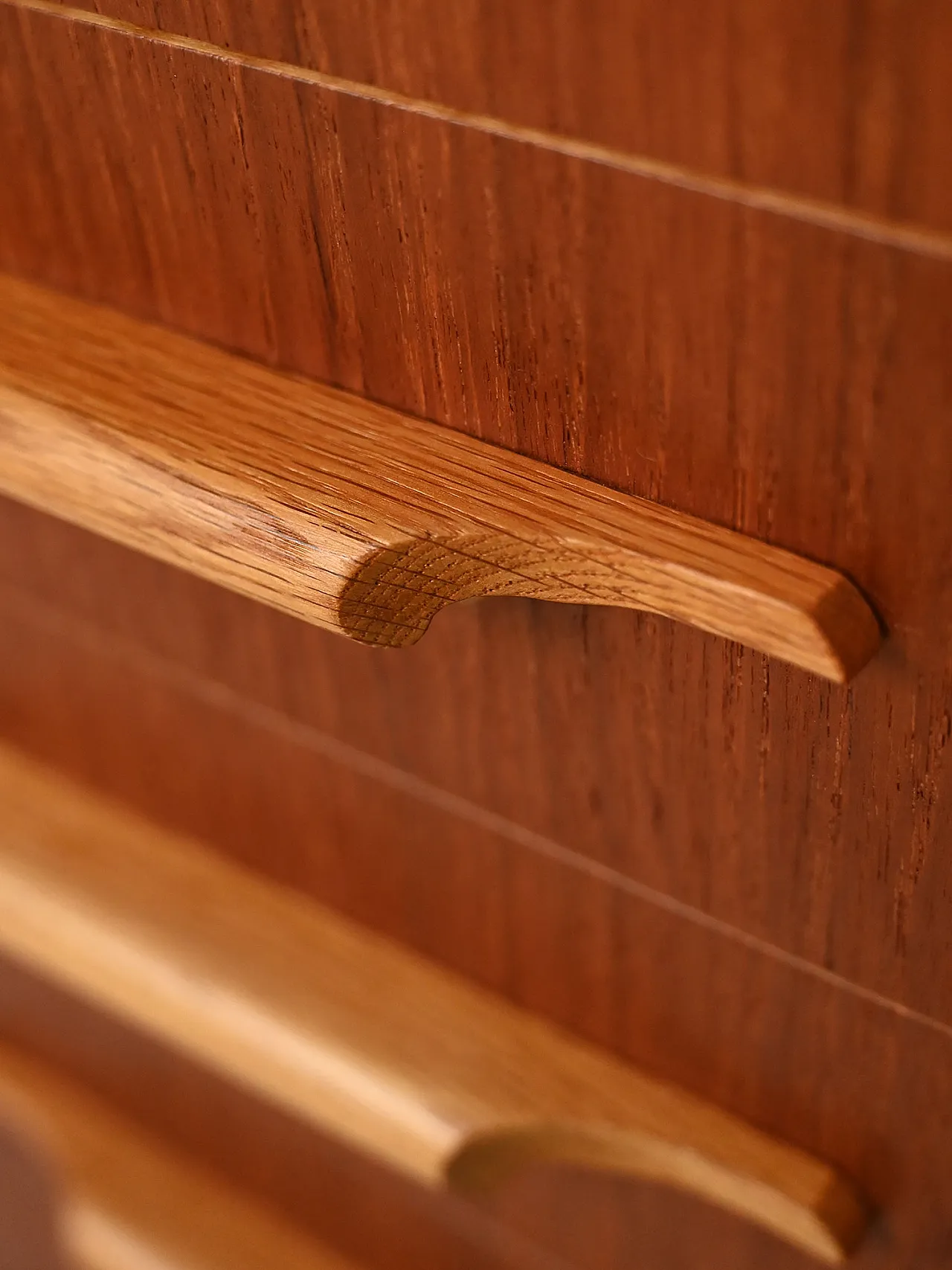 Sideboard scandinavo in teak e rovere 11