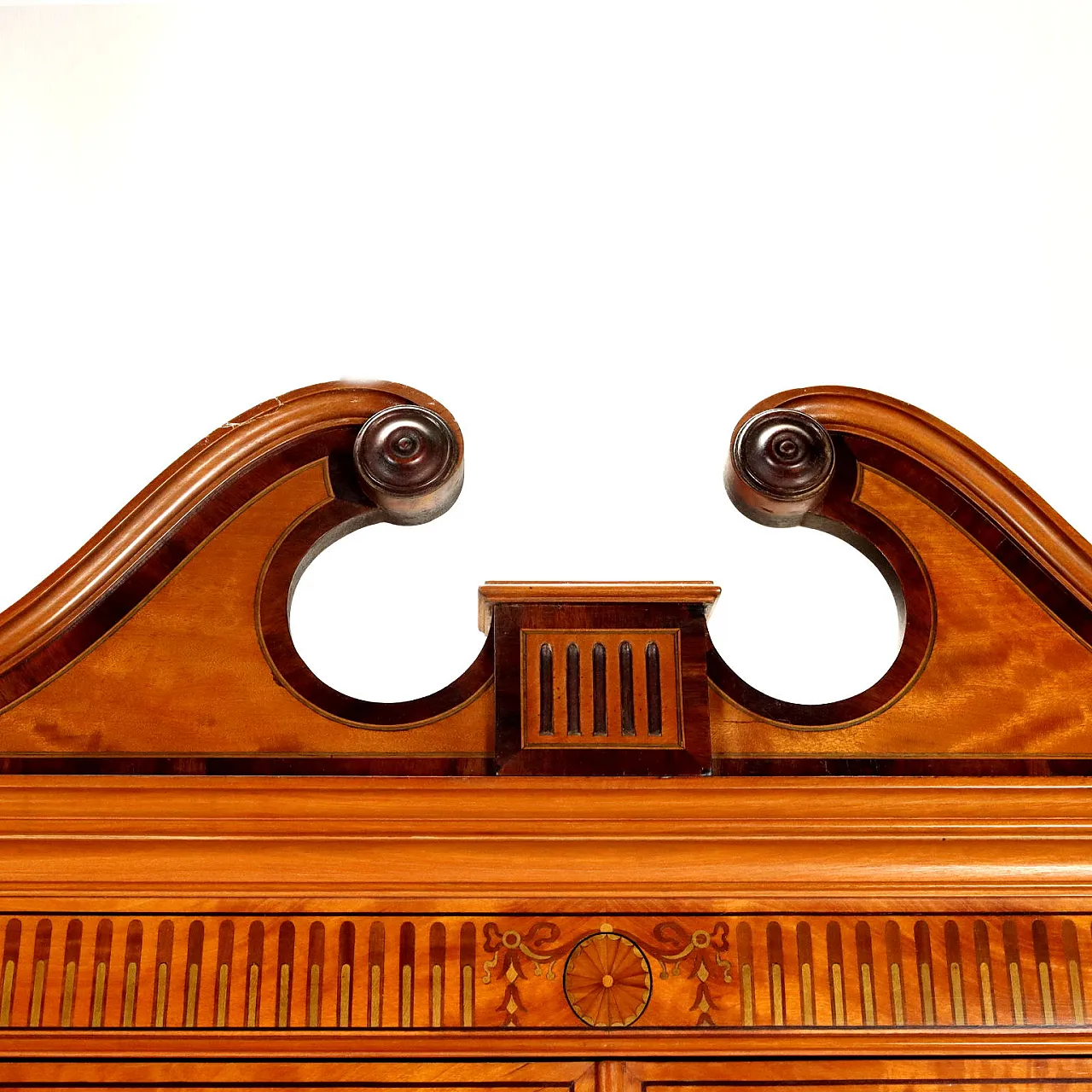 Trumeau Vittoriano alto in varie essenze, '800 9