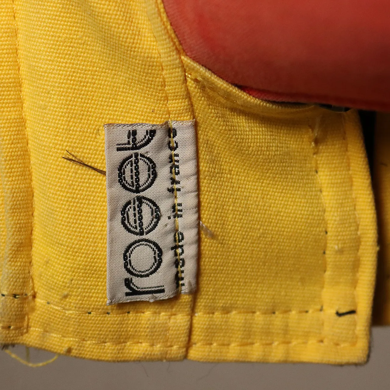 Poltrona Zen di Claude Brisson per Ligne Roset, anni '80 9