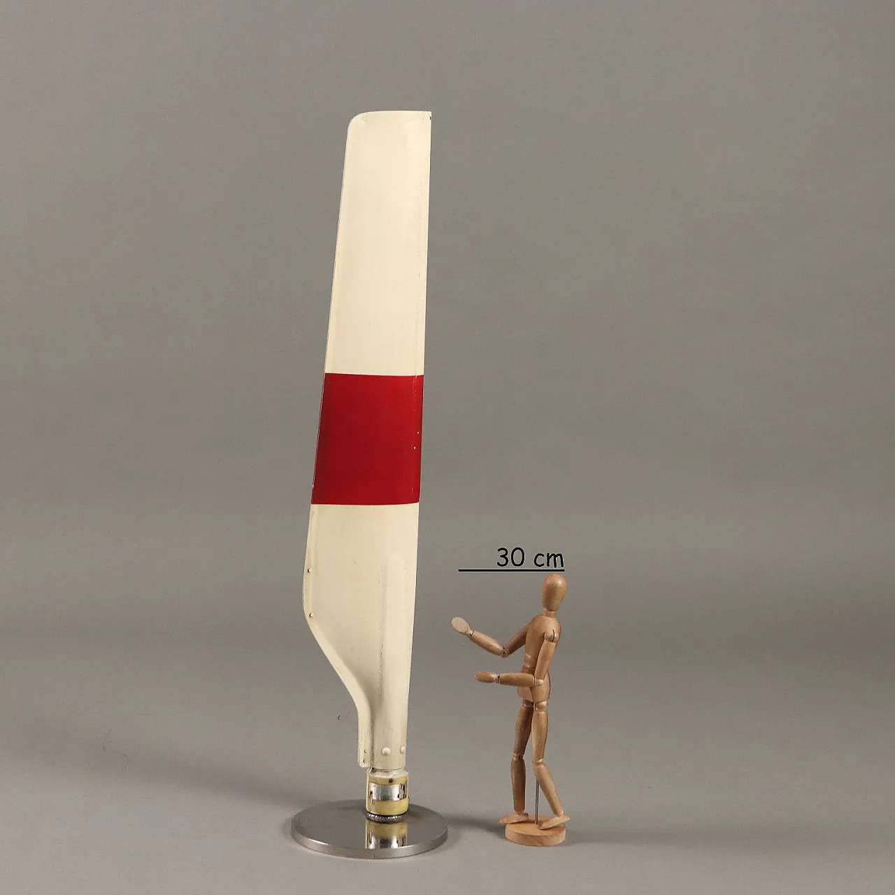 Helicopter propeller blade painted aluminium, 20th century 2