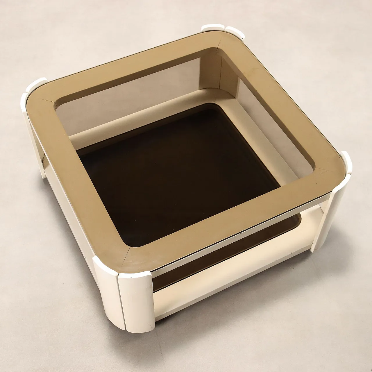 Tavolino in legno laccato bianco e vetro fumé, '900 3