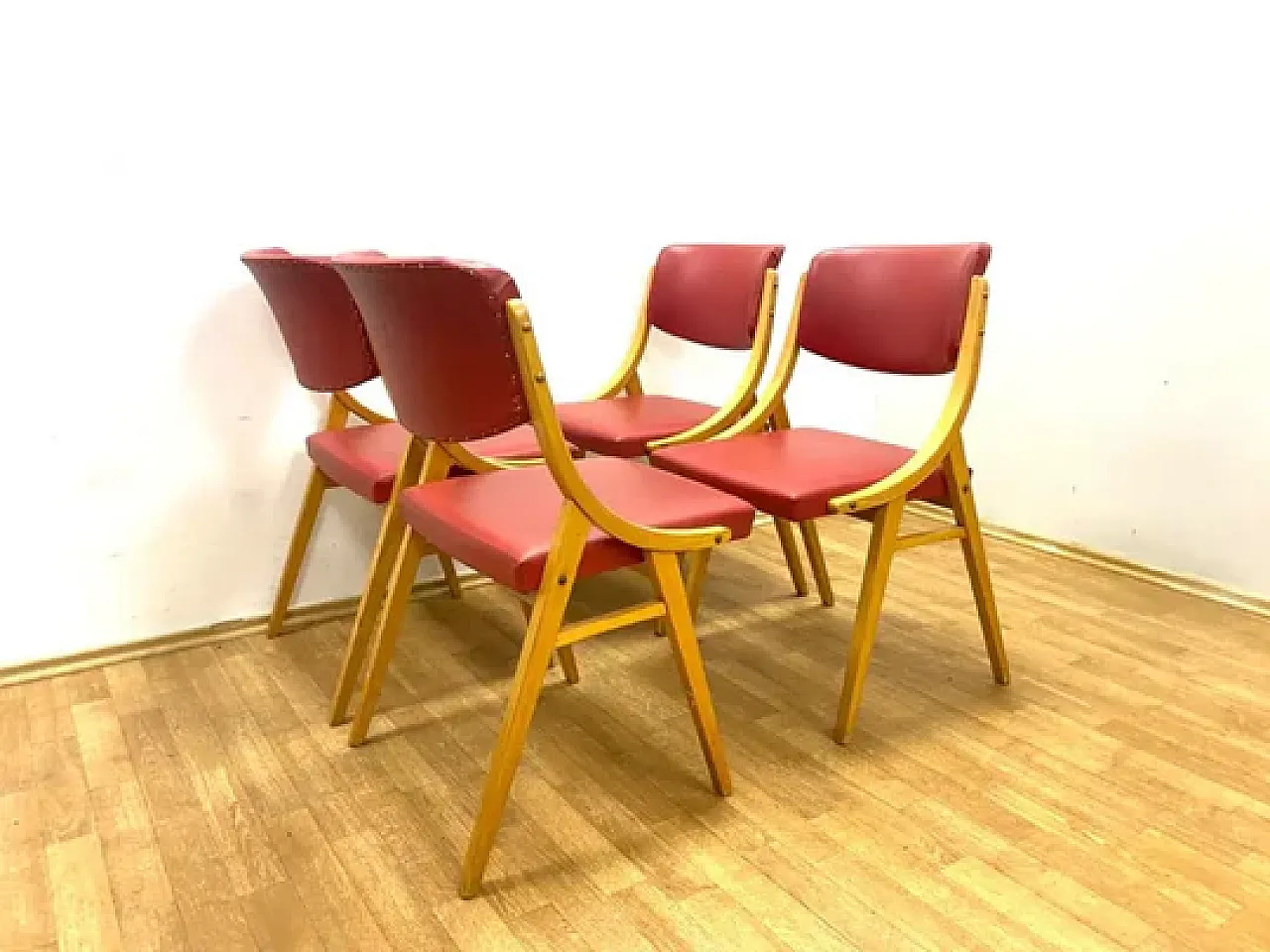 4 sedie, Ludvík Volák, anni '70 8