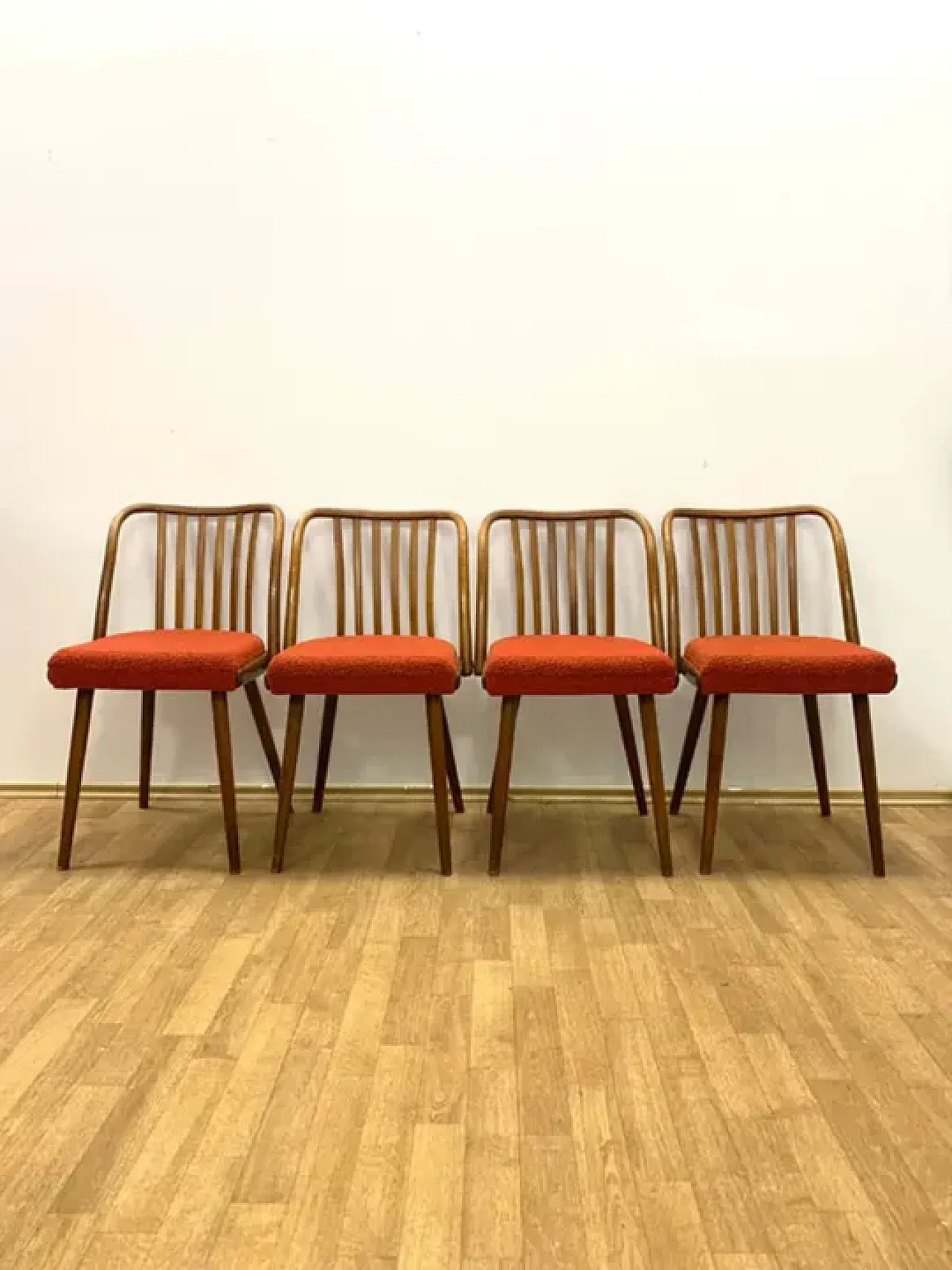 4 sedie, TON di A. Šuman, anni '60 5