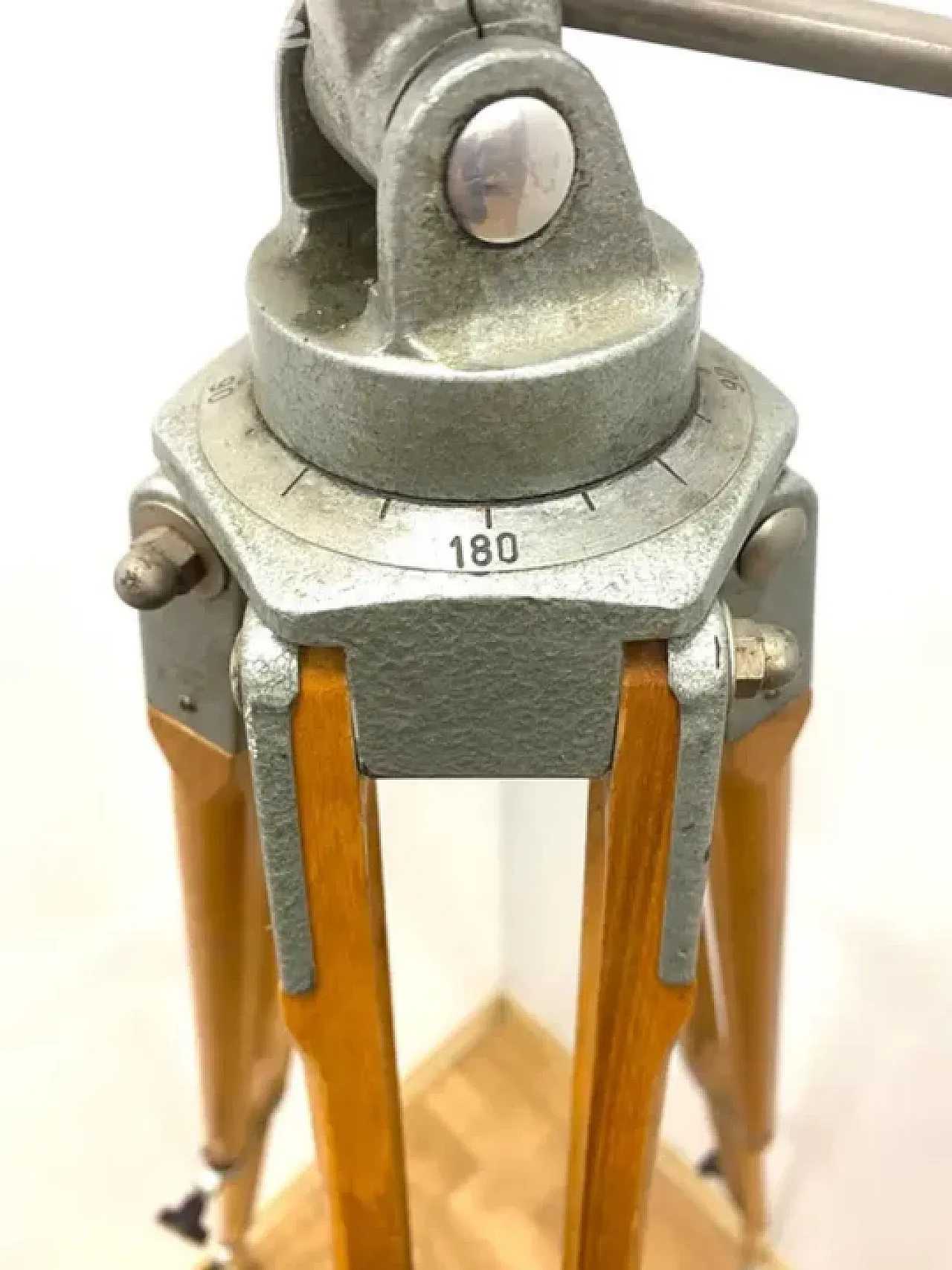 Treppiede retrò, fine '900 7