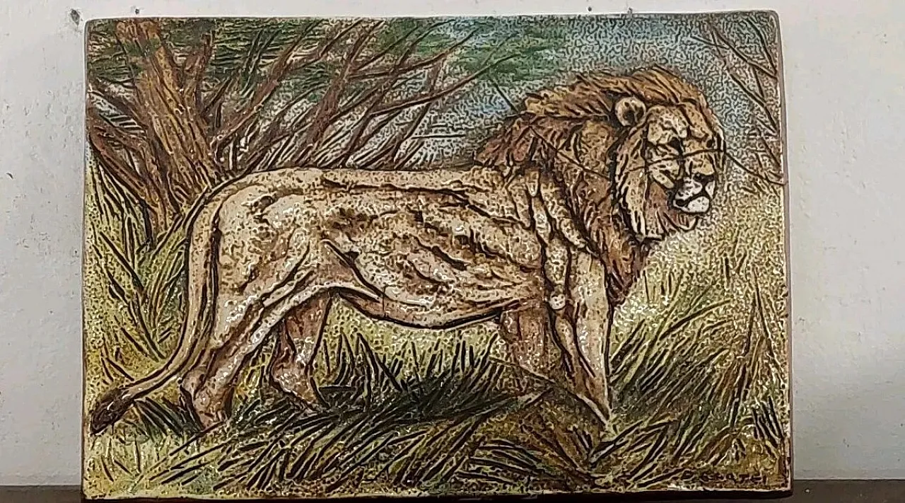 Enameled terracotta by Danilo Cartei depicting a lion, 20th century 2
